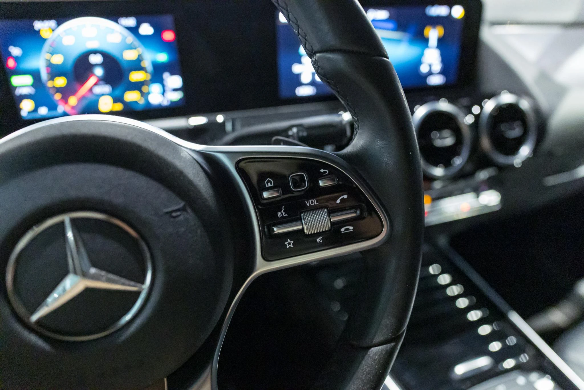 Mercedes-Benz GLA GLA 250e Business Solution