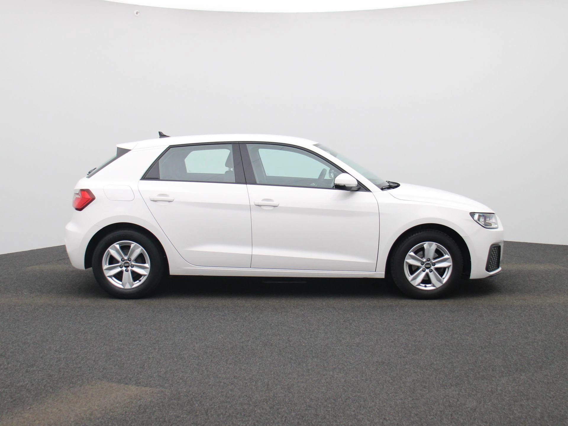 Audi-A1 Sportback-image-5