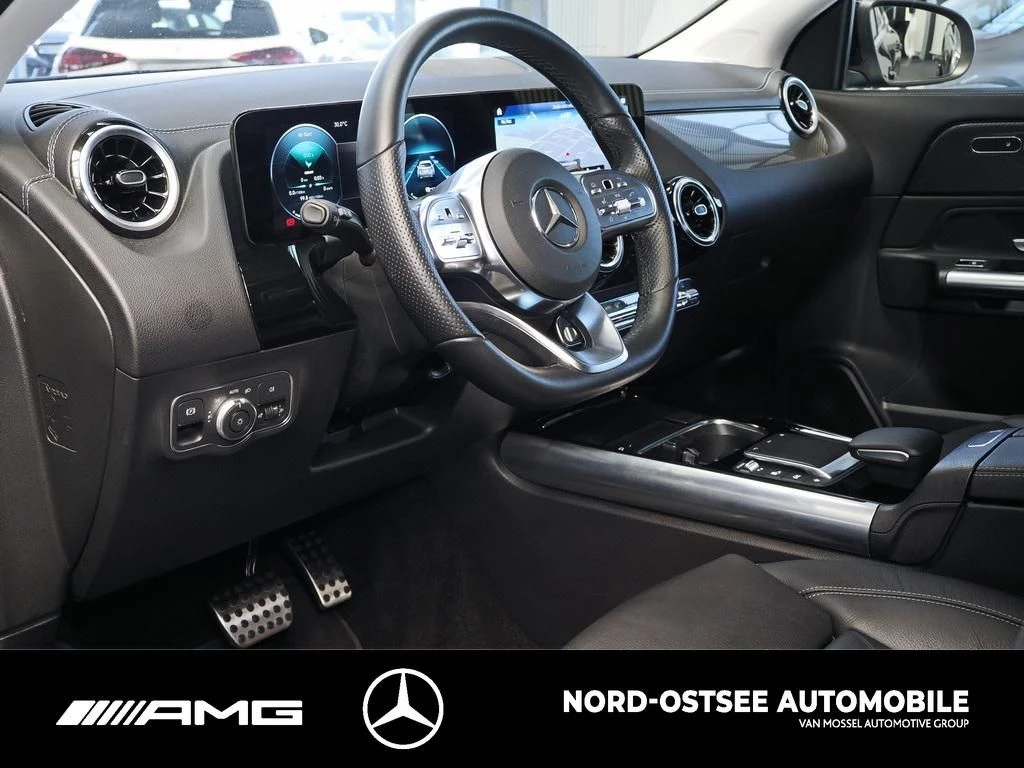 Mercedes-Benz GLA 250 e AMG SHZ MBUX TEMPOMAT AMG Line