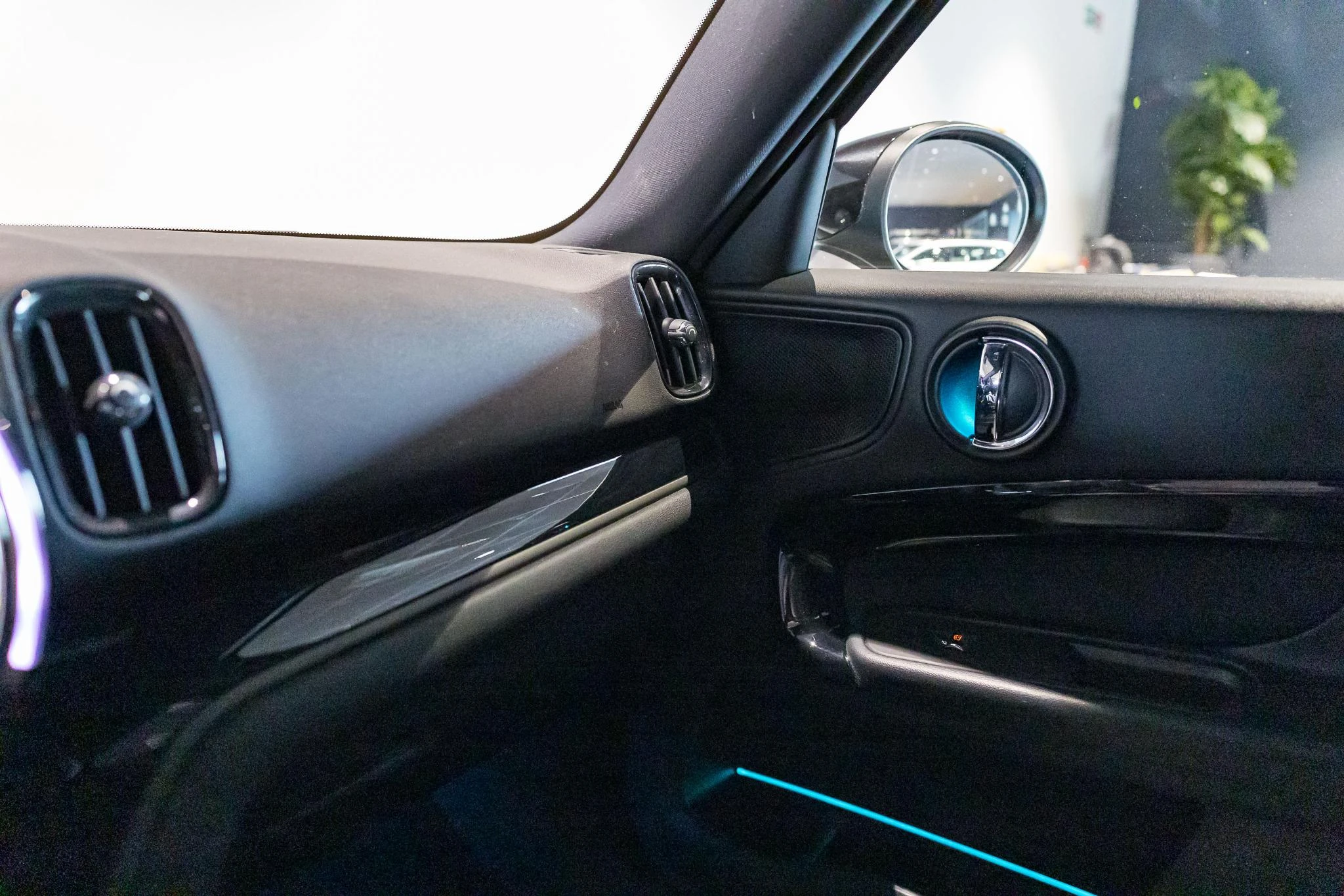 MINI-Countryman-image-36