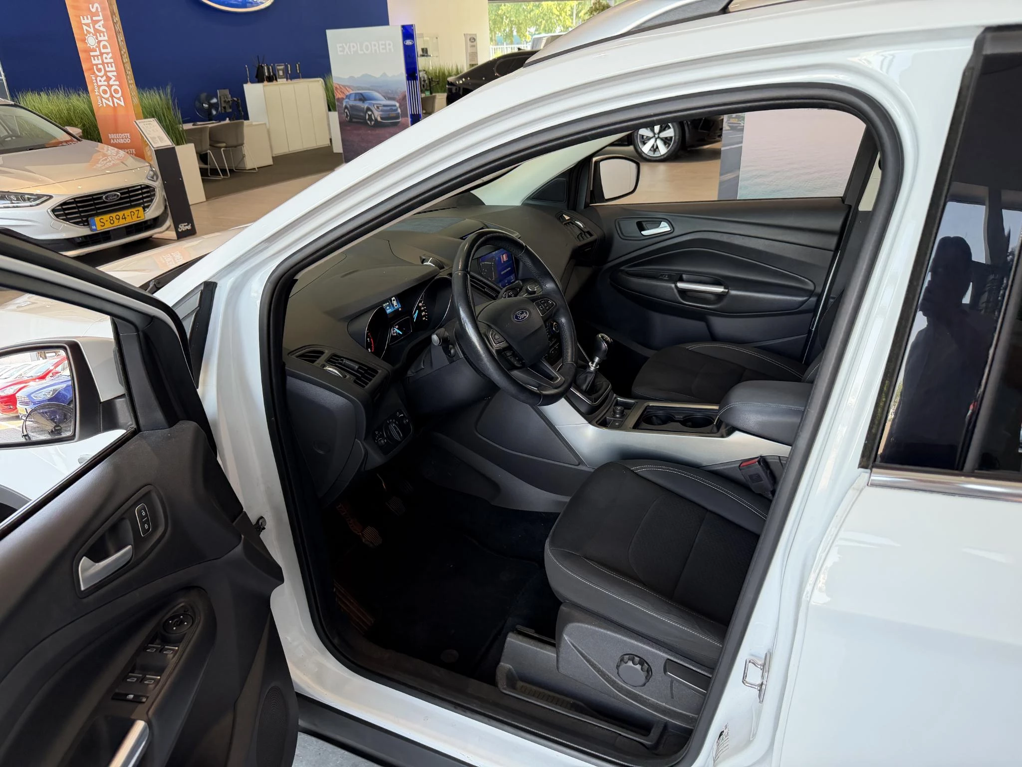 Ford-Kuga-image-11