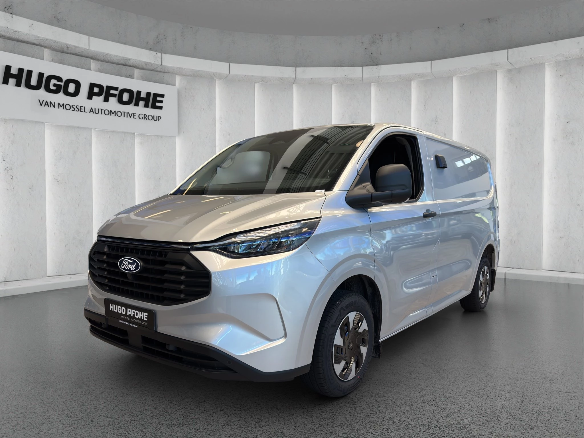 Ford-Transit Custom-image-0
