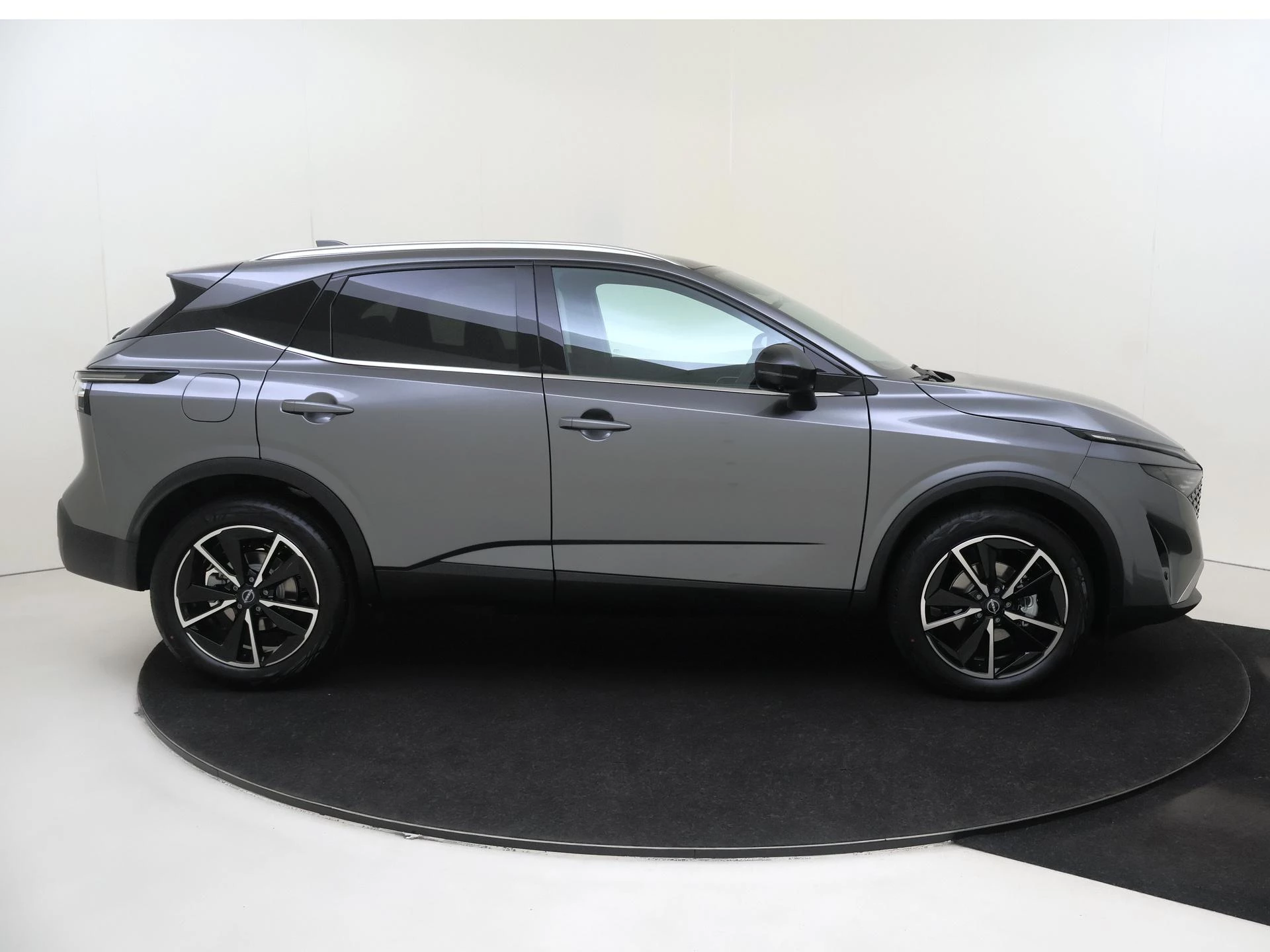 Nissan-QASHQAI-image-8