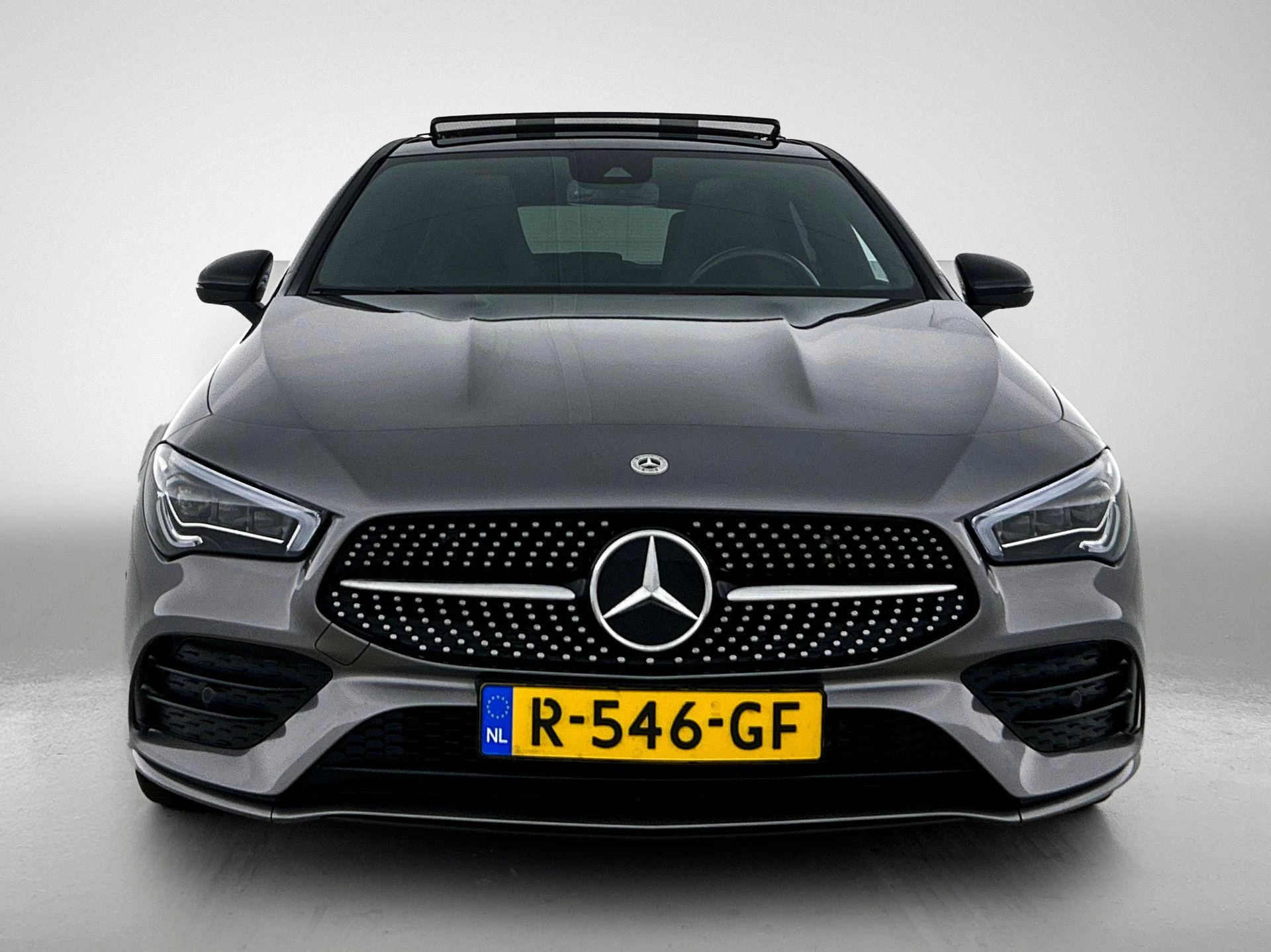 Mercedes-Benz-CLA-image-4