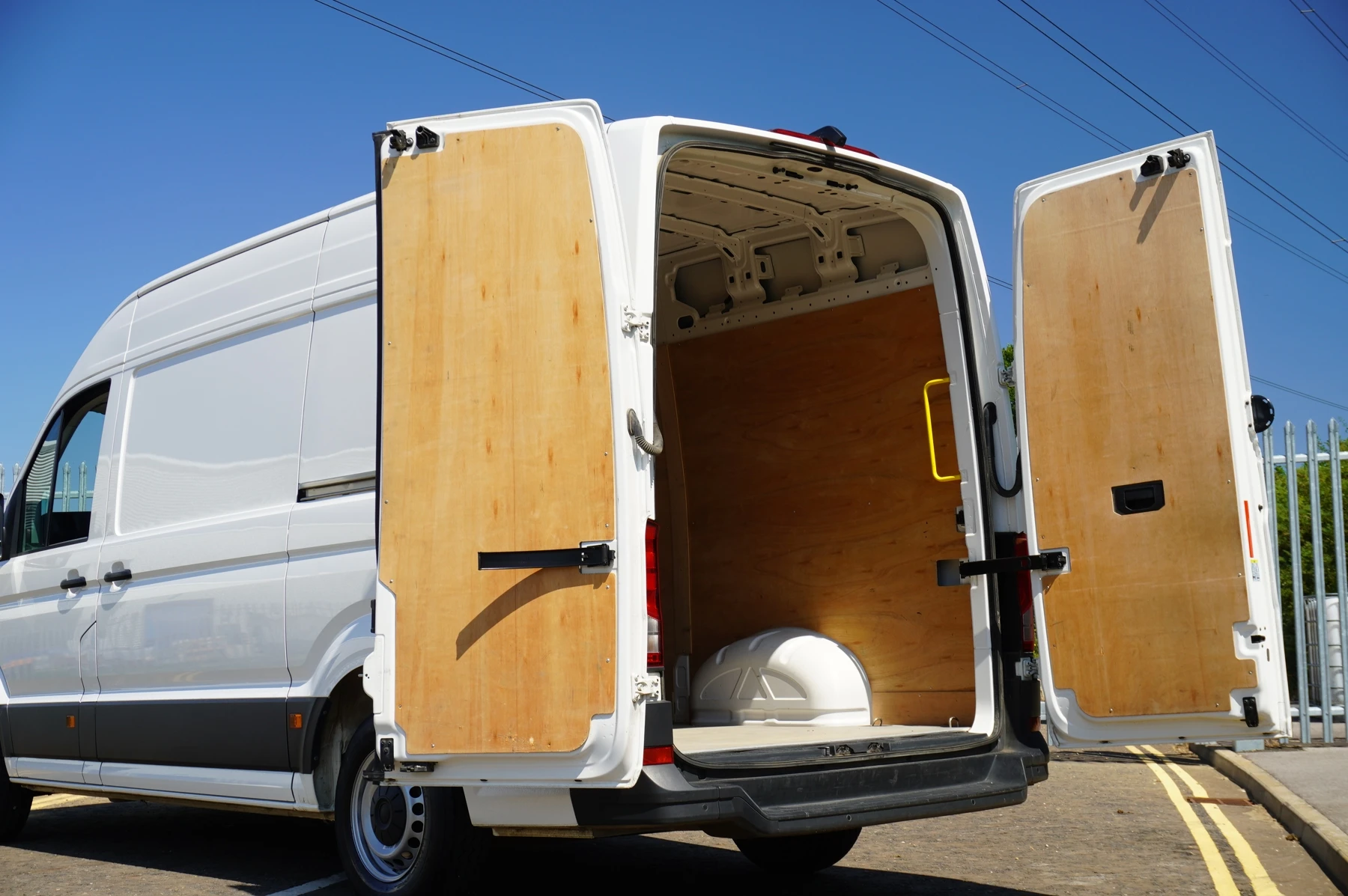 Volkswagen-Crafter-image-25