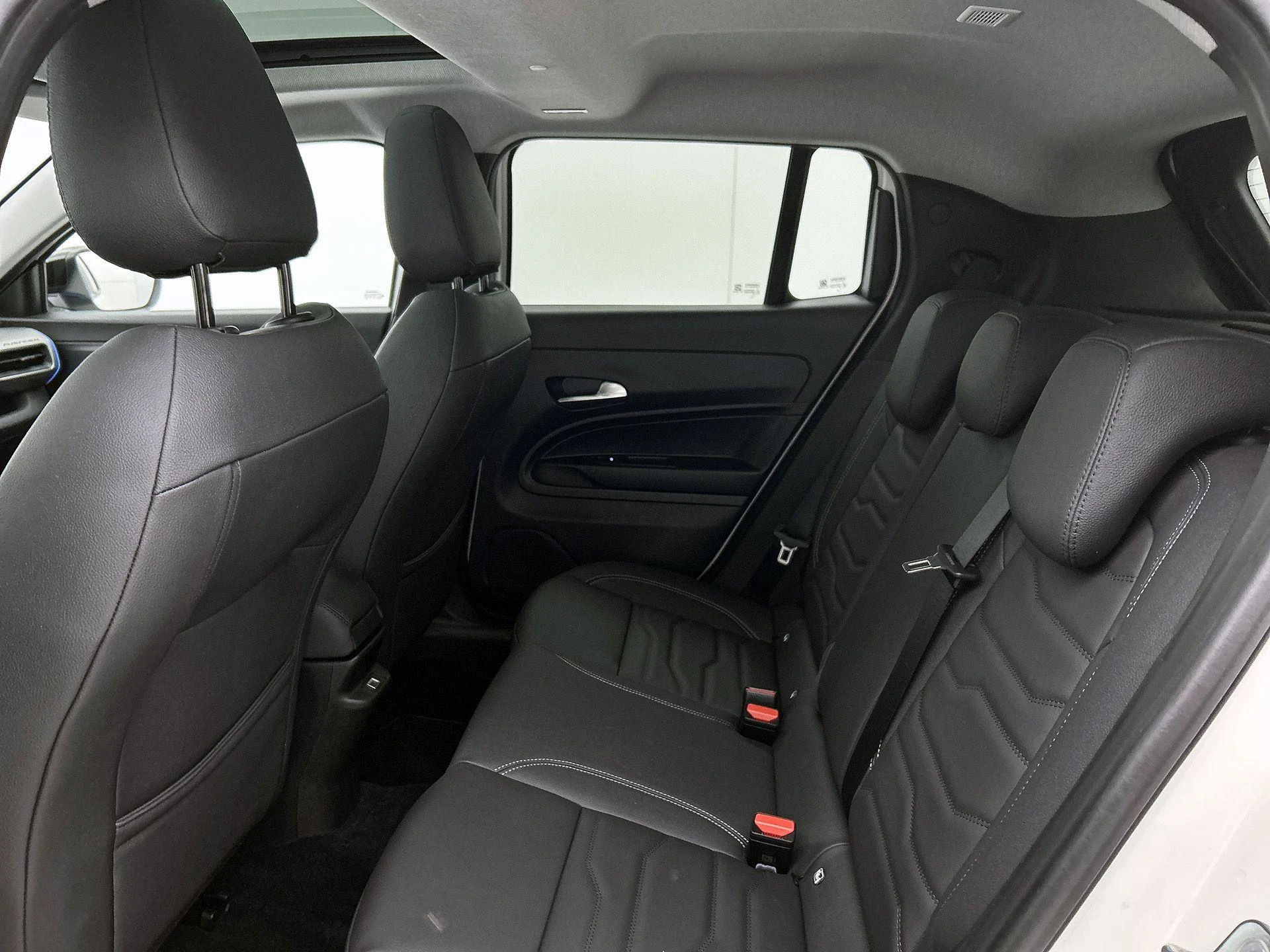 Jeep-Avenger-image-25
