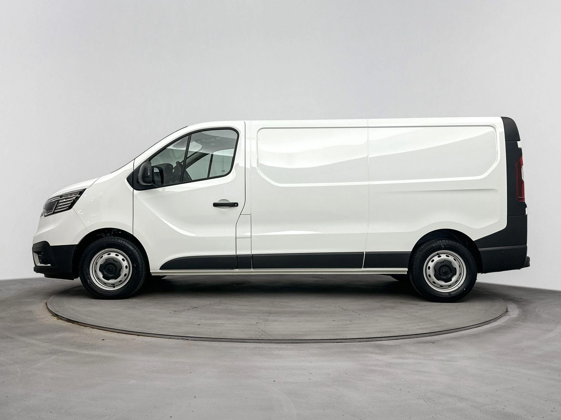 Renault-Trafic-image-1