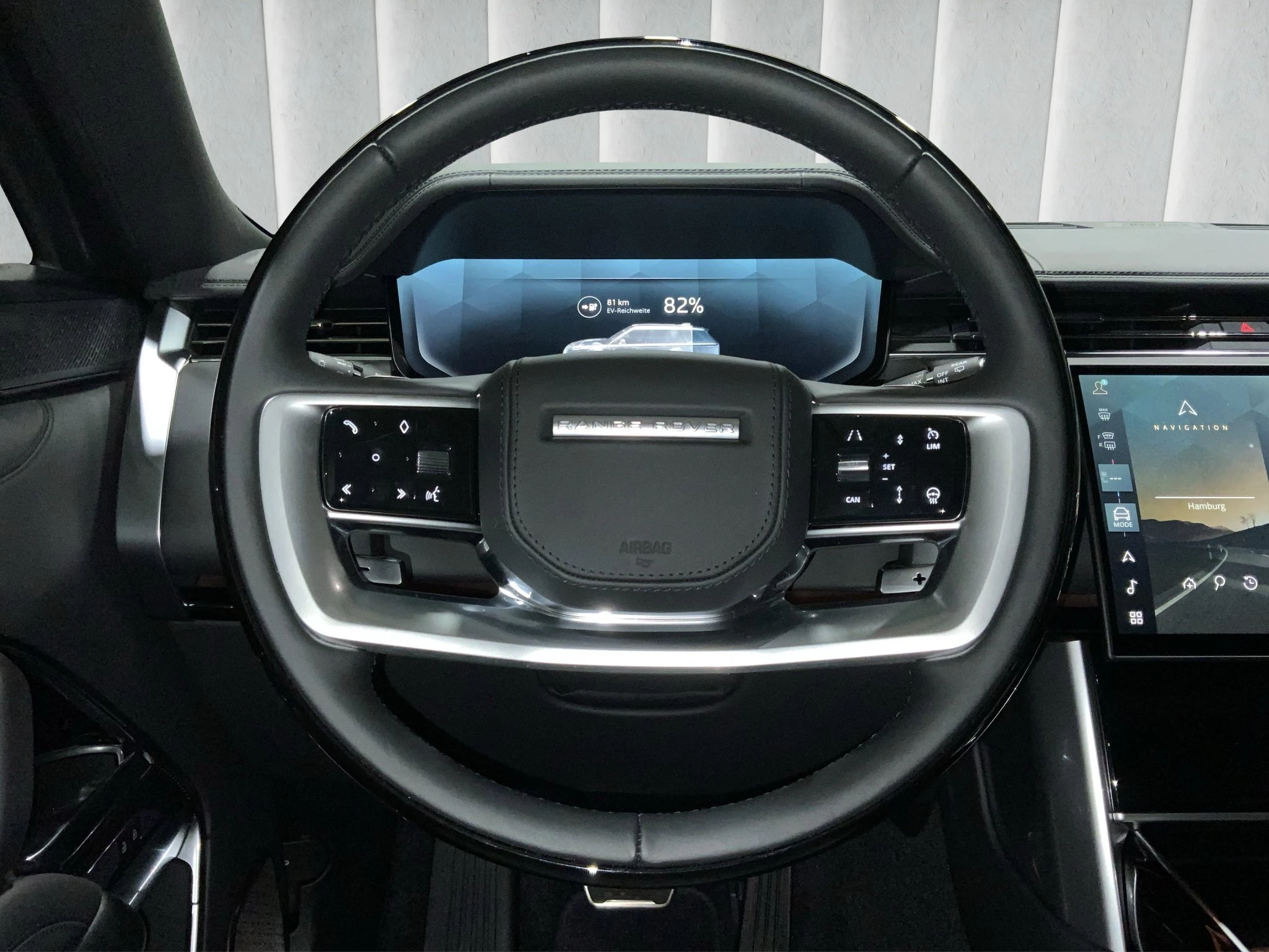 Land Rover Range Rover Autobiography 3.0 P550e 22 | AHK | Kühlfach