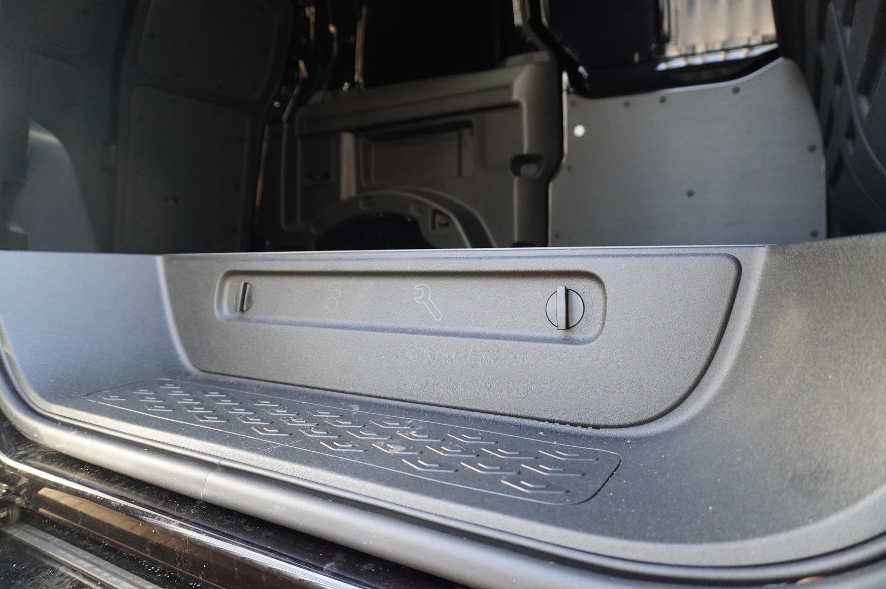 Volkswagen-ID. Buzz-image-33