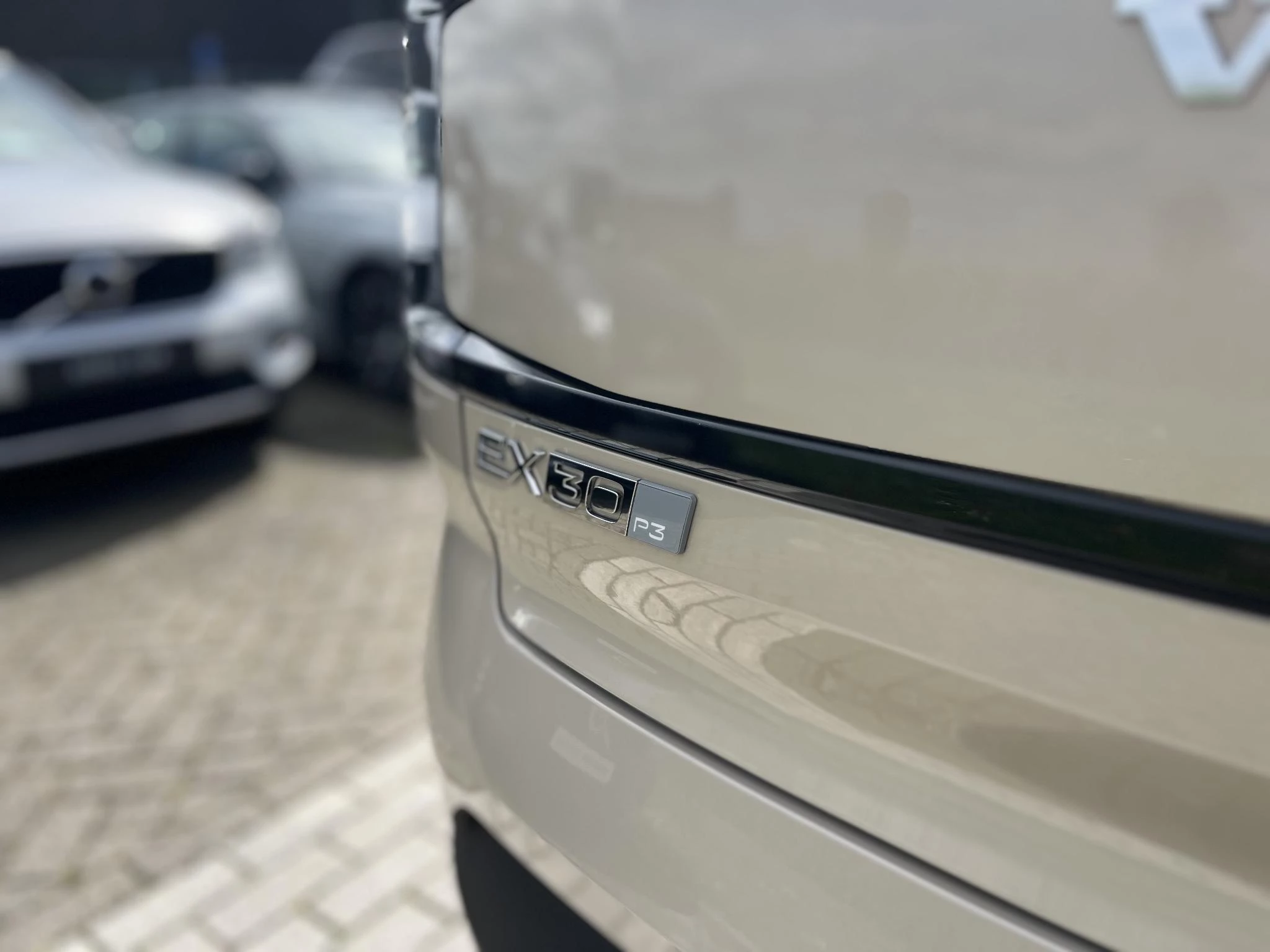 Volvo-EX30-image-16
