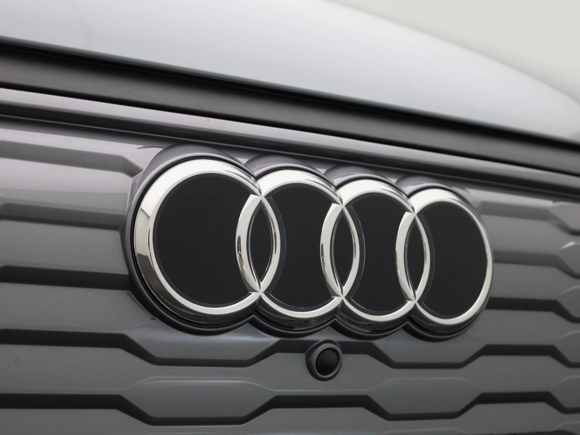 Audi-Q4 e-tron-image-39