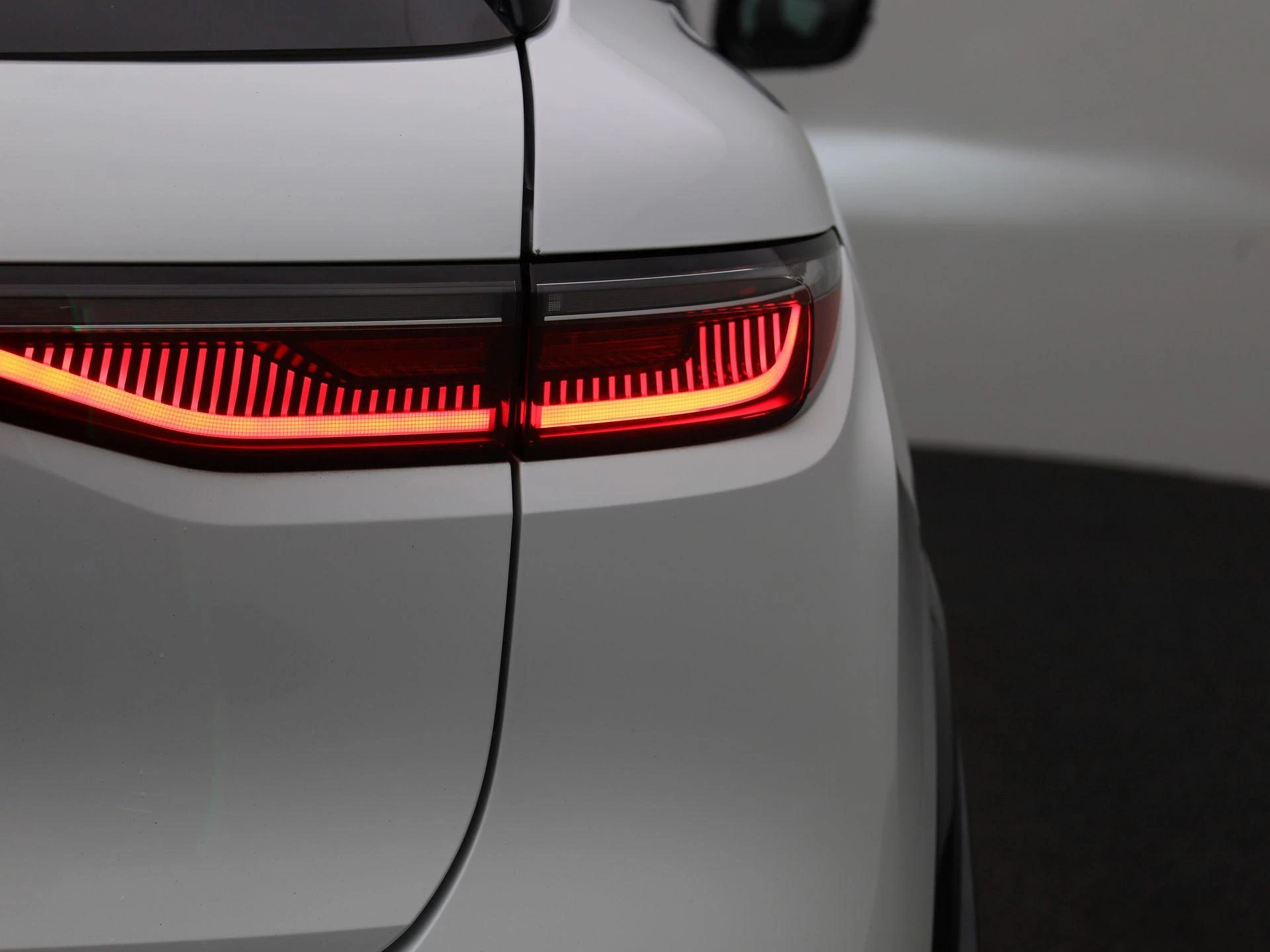 Renault-Megane E-Tech-image-37