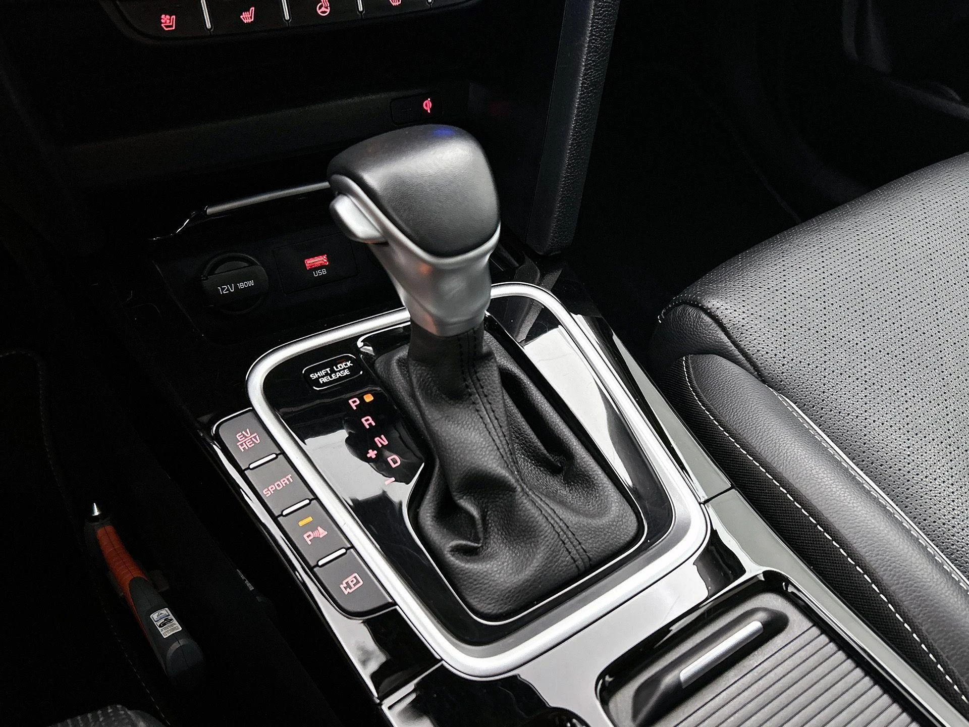 Kia-Ceed Sportswagon-image-35