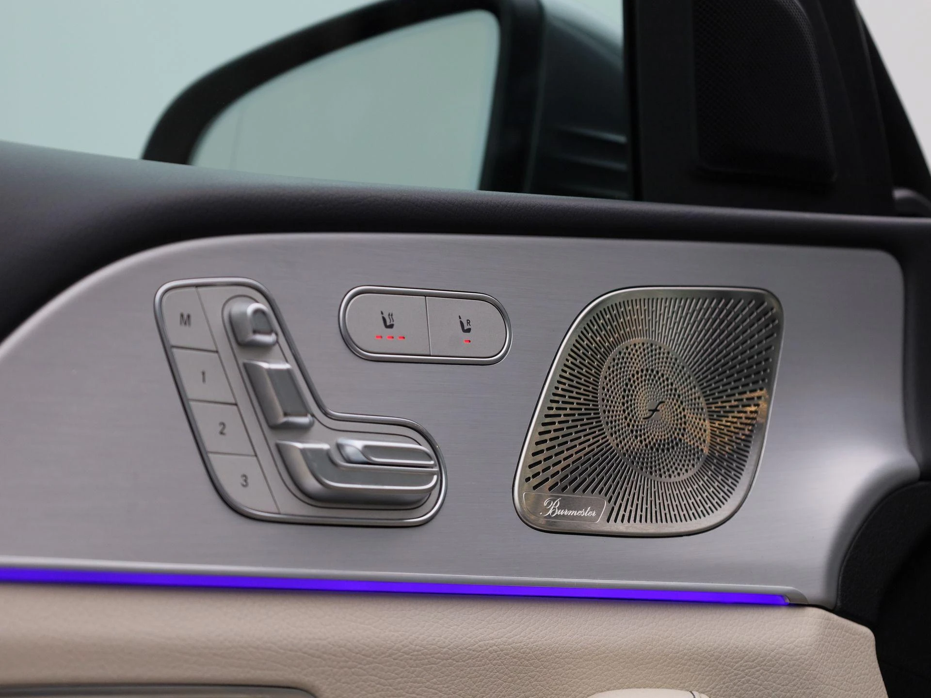 Mercedes-Benz-GLE-image-36