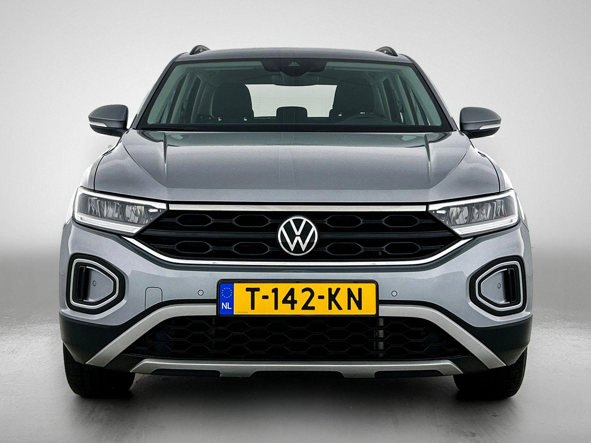 Volkswagen-T-Roc-image-4