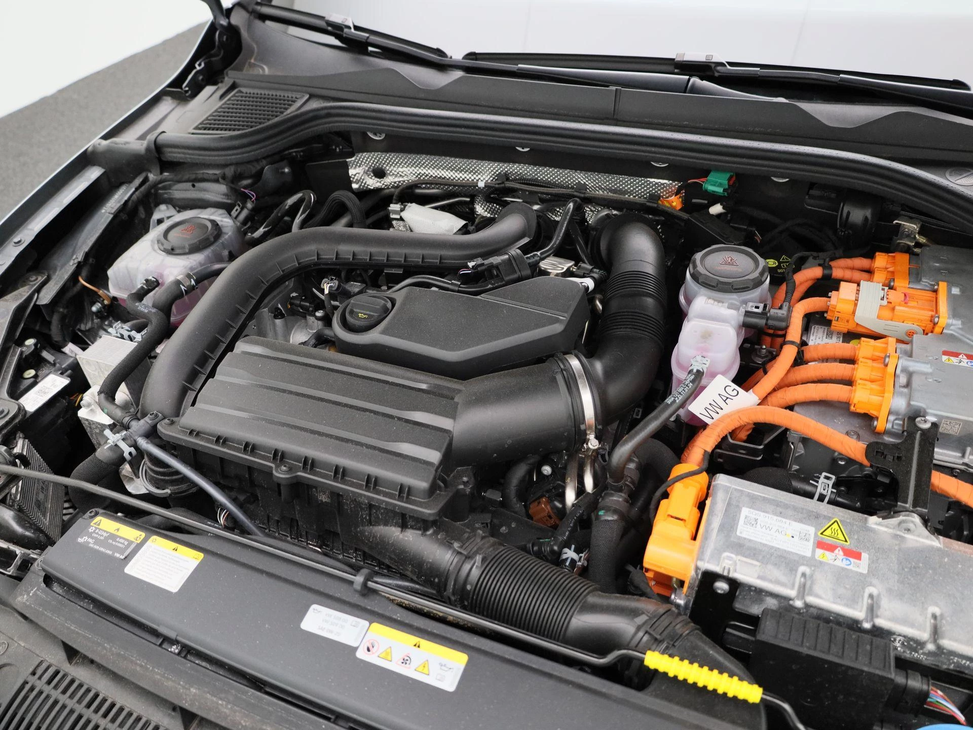 Volkswagen-Golf-image-39