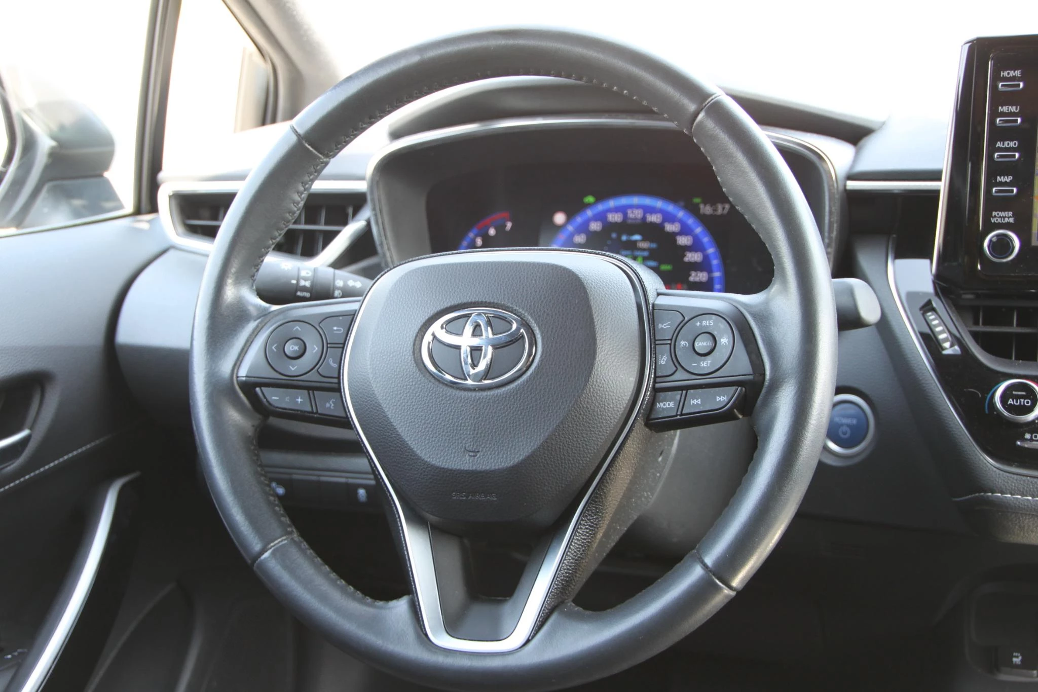Toyota Corolla 1.8 Hybrid Style Plus e-CVT