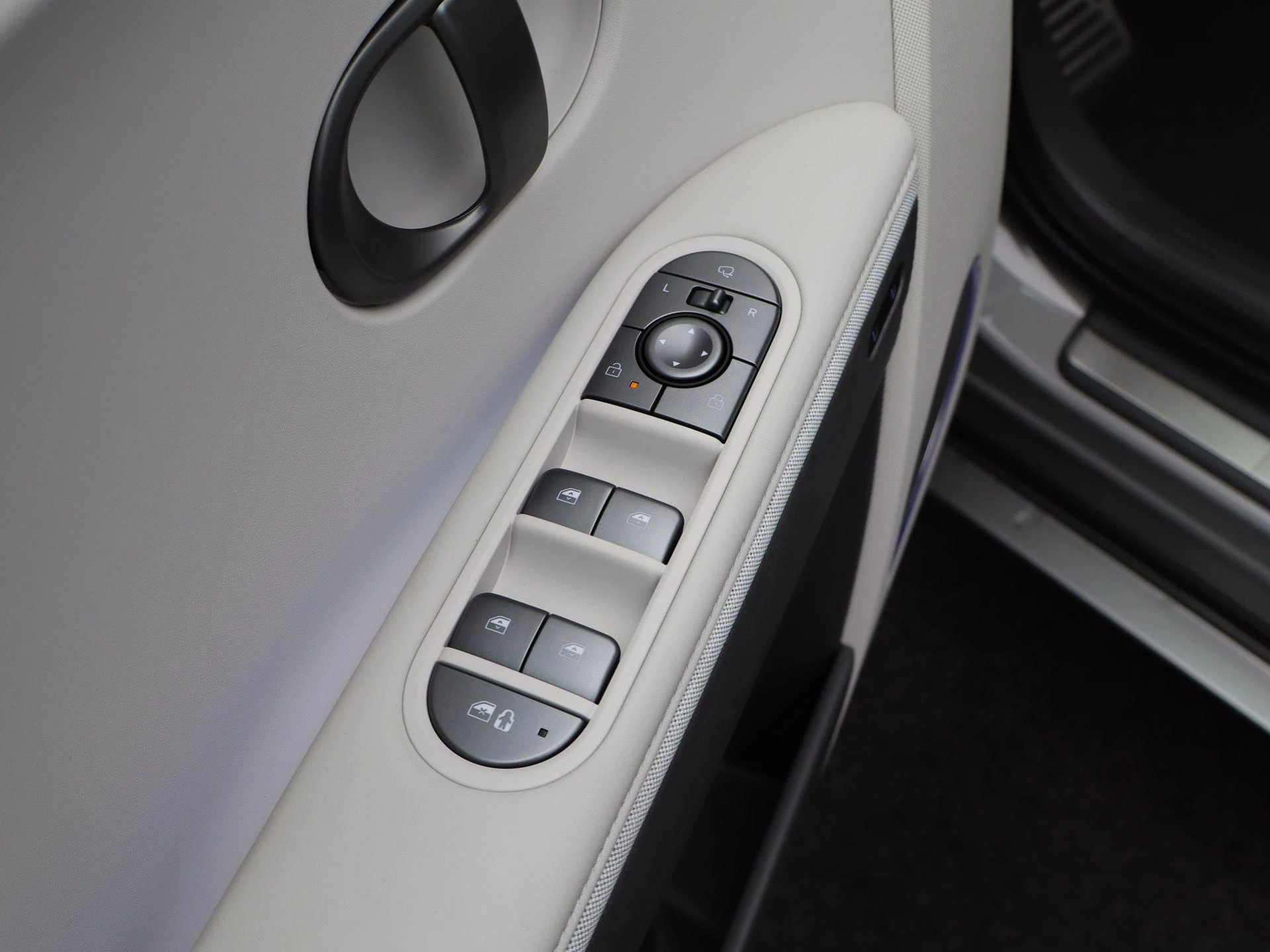 Hyundai-IONIQ 5-image-24