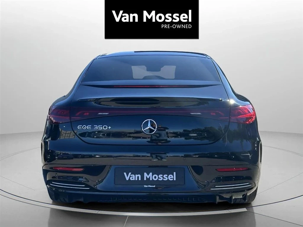 Mercedes-Benz-EQE-image-5