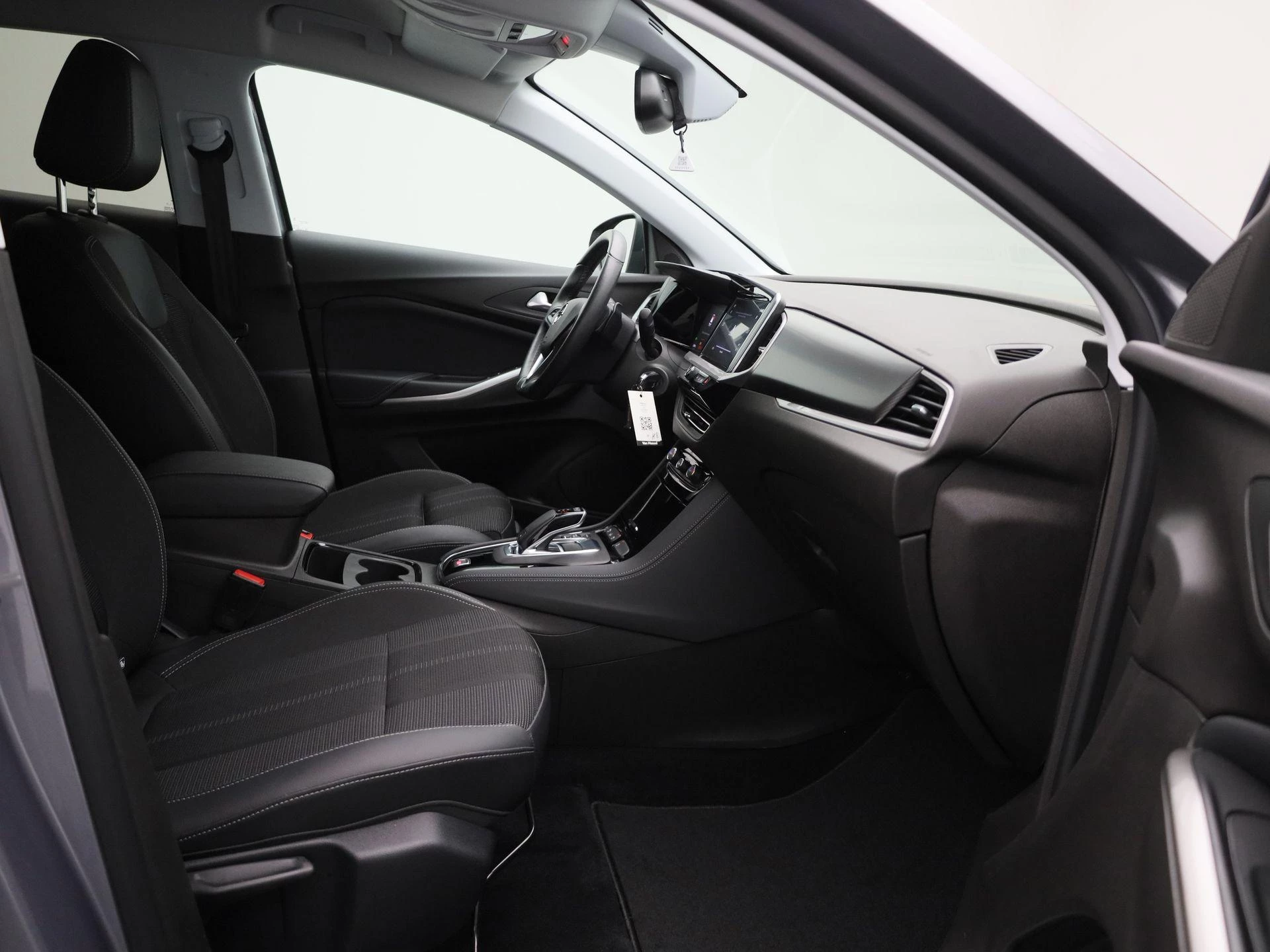 Opel-Grandland-image-29
