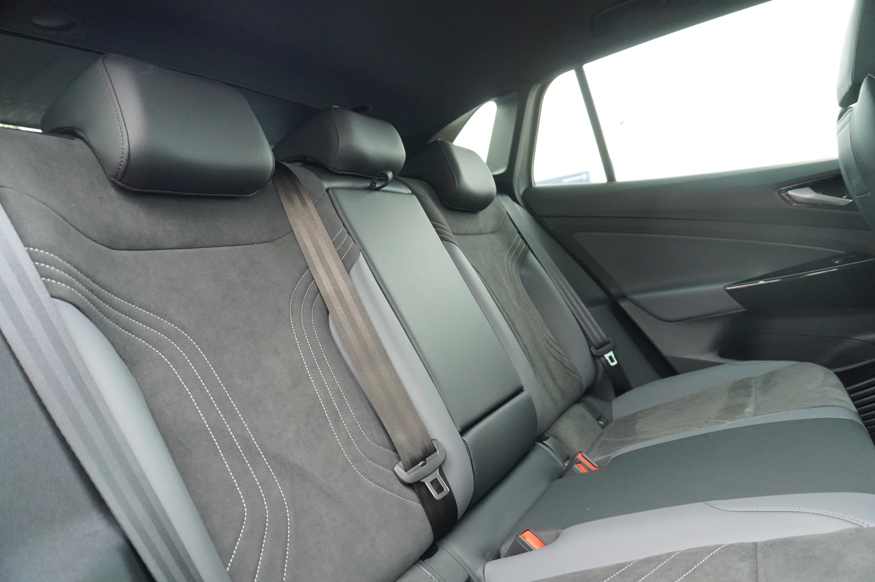 Volkswagen-ID.4-image-9