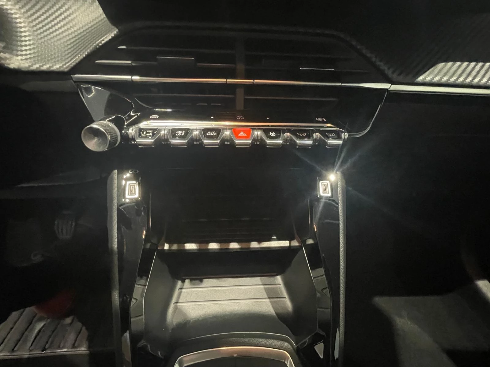 Peugeot-208-image-15