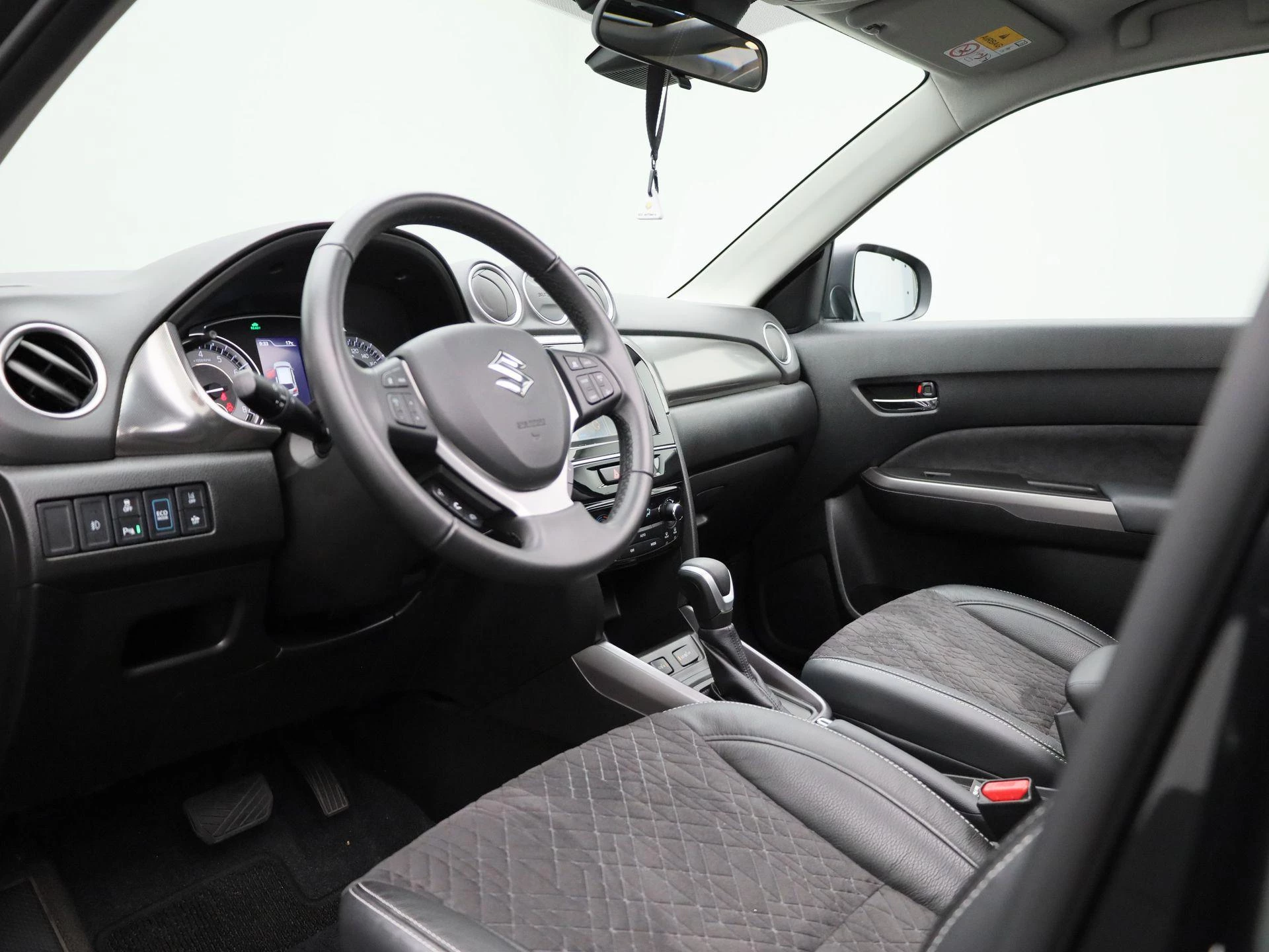 Suzuki-Grand Vitara-image-29