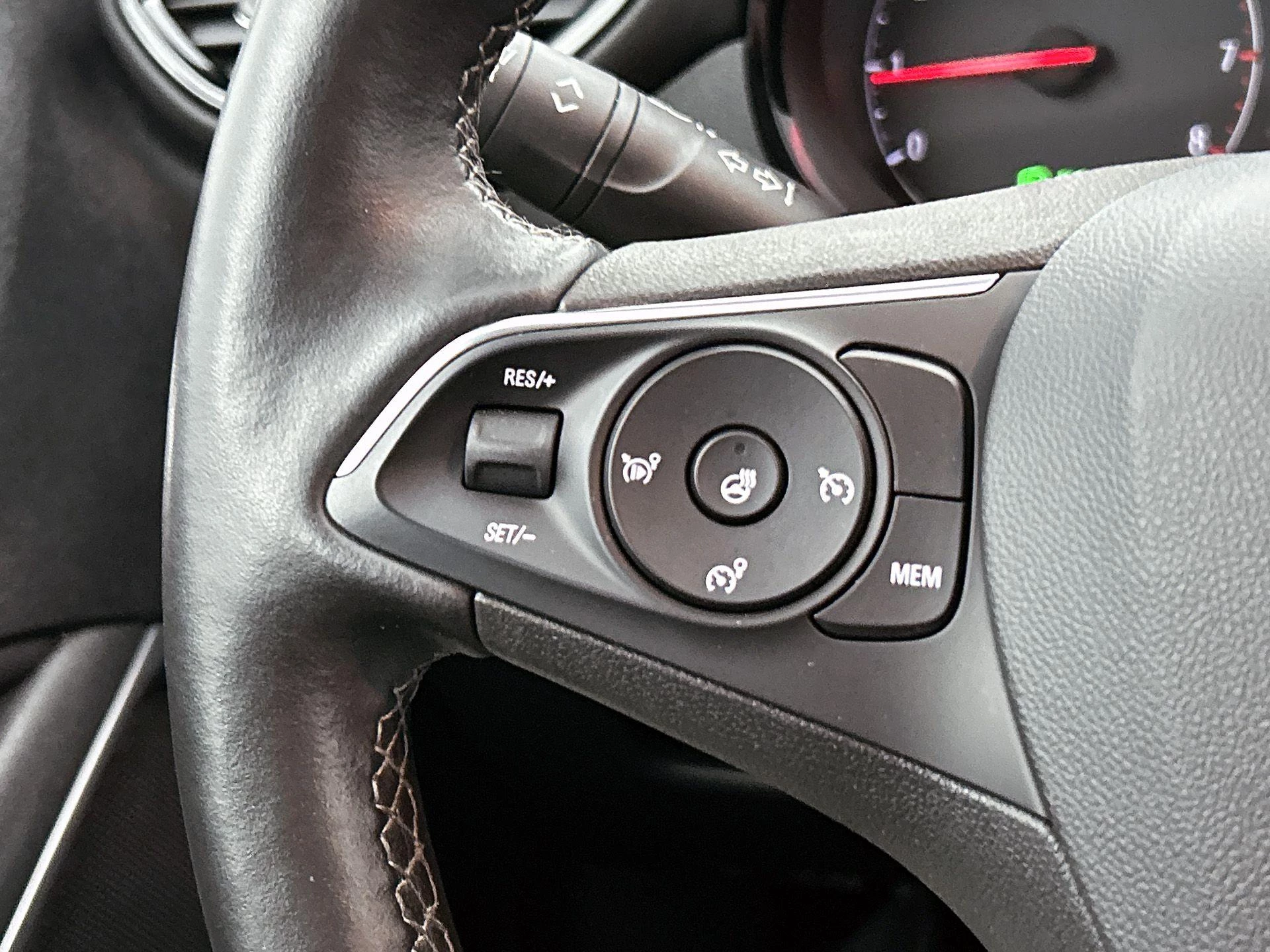 Opel Crossland X 1.2 Turbo Innovation