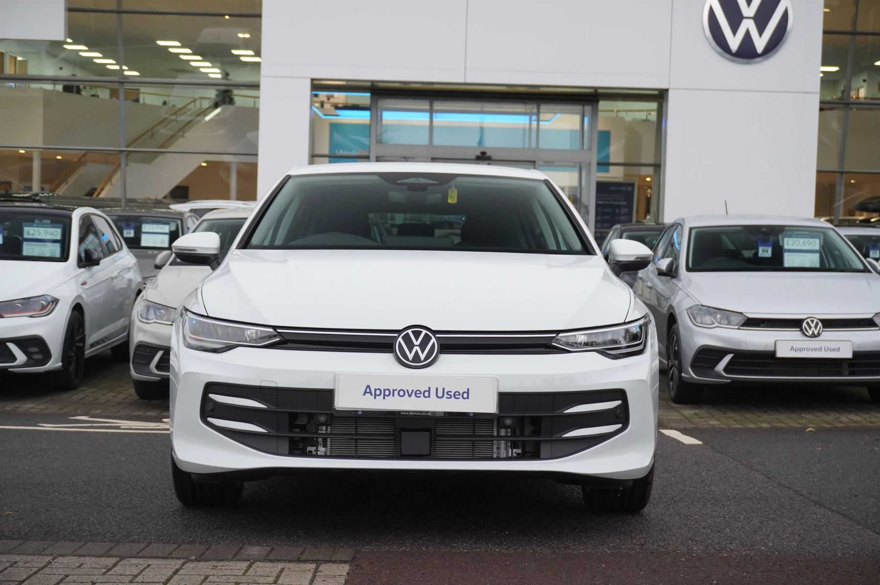 Volkswagen-Golf-image-6