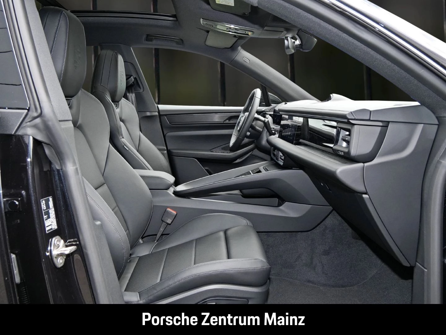 Porsche-Macan-image-21