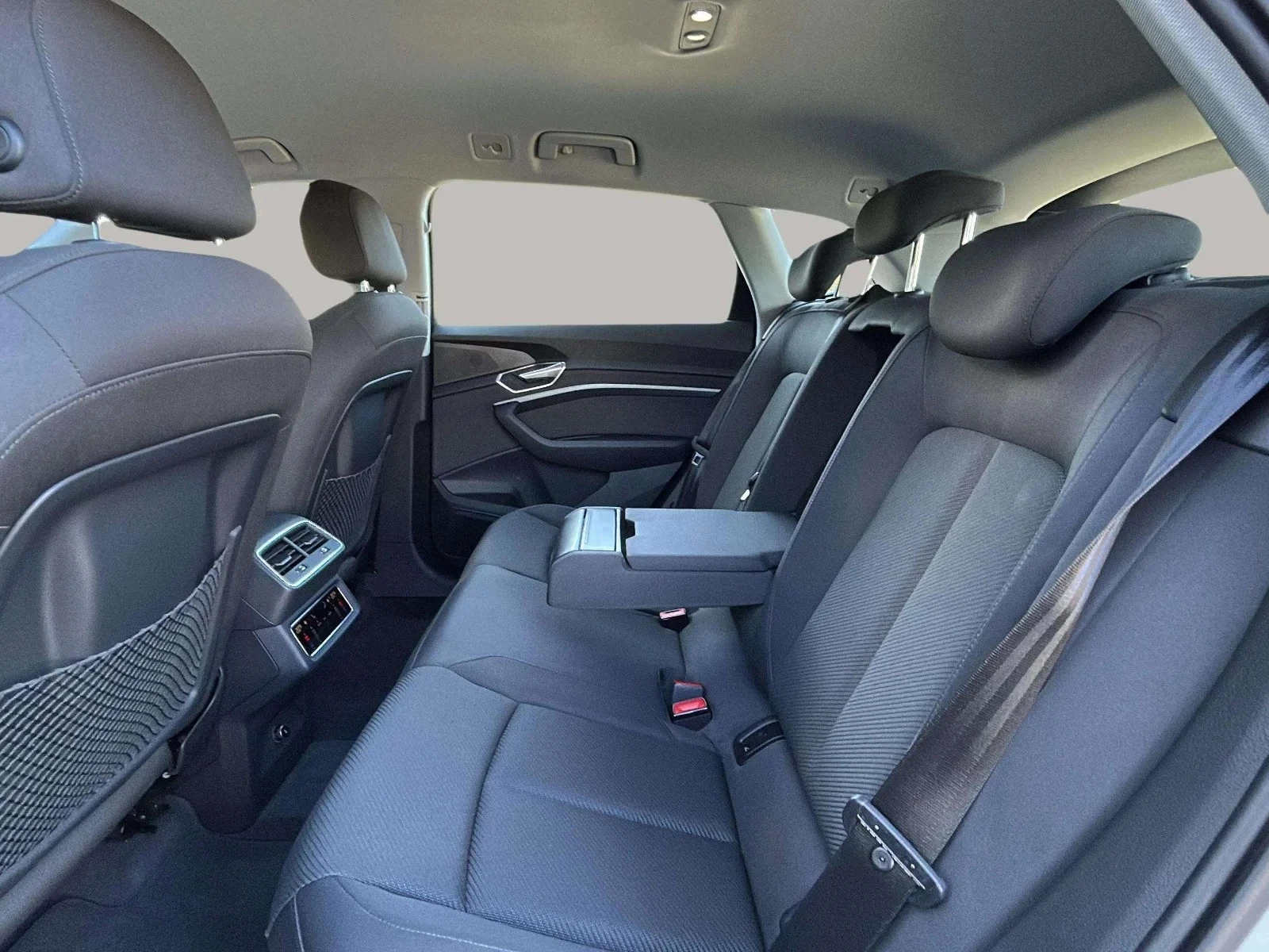 Audi-e-tron-image-13