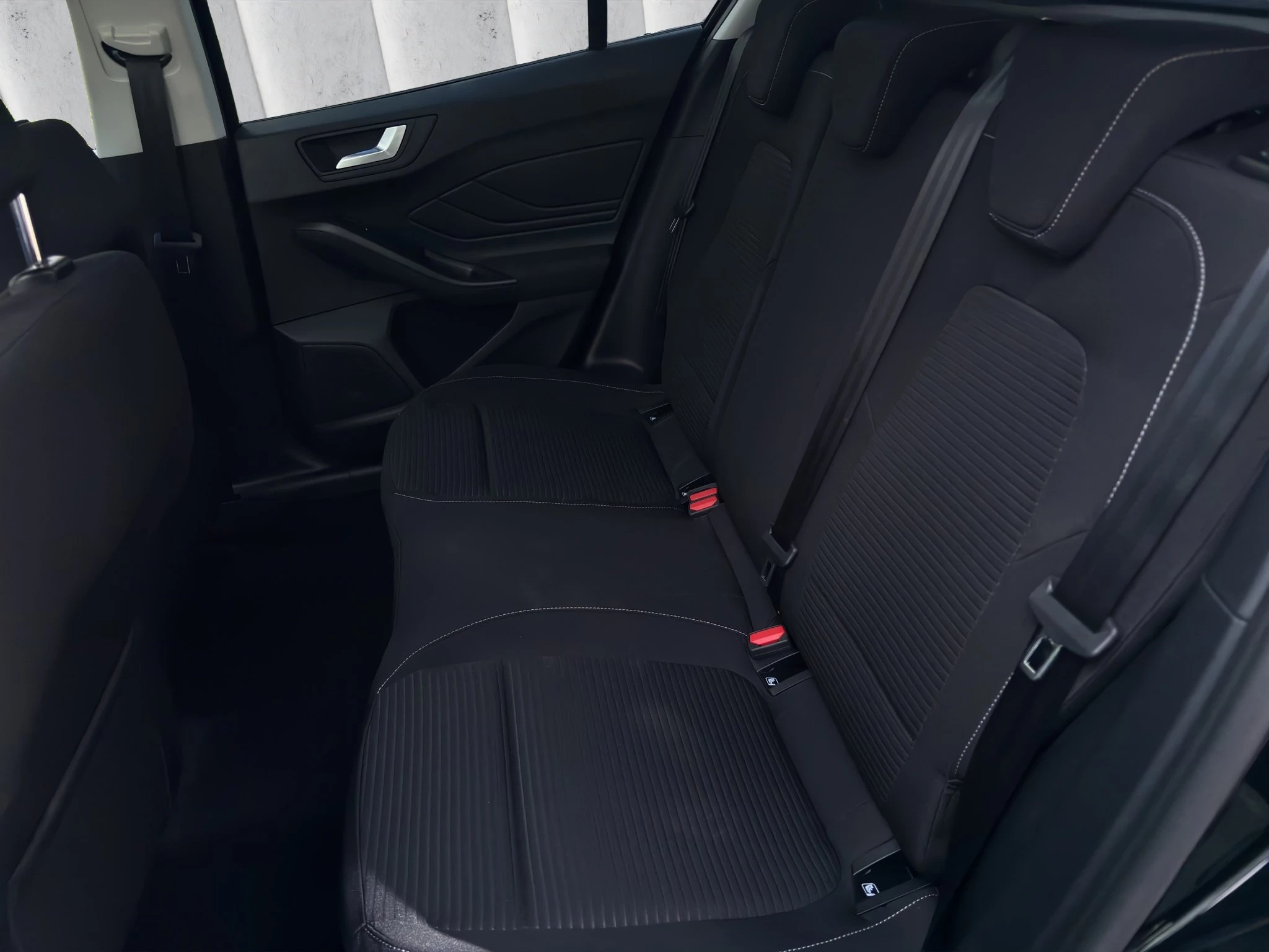 Ford Focus Titanium Edition Limousine Automatik & Panoramadach *HEZ Aktion Lieferung bis 30.06.2026*