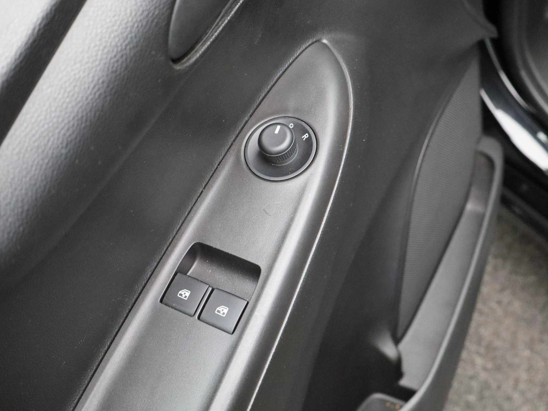 Opel-KARL-image-23