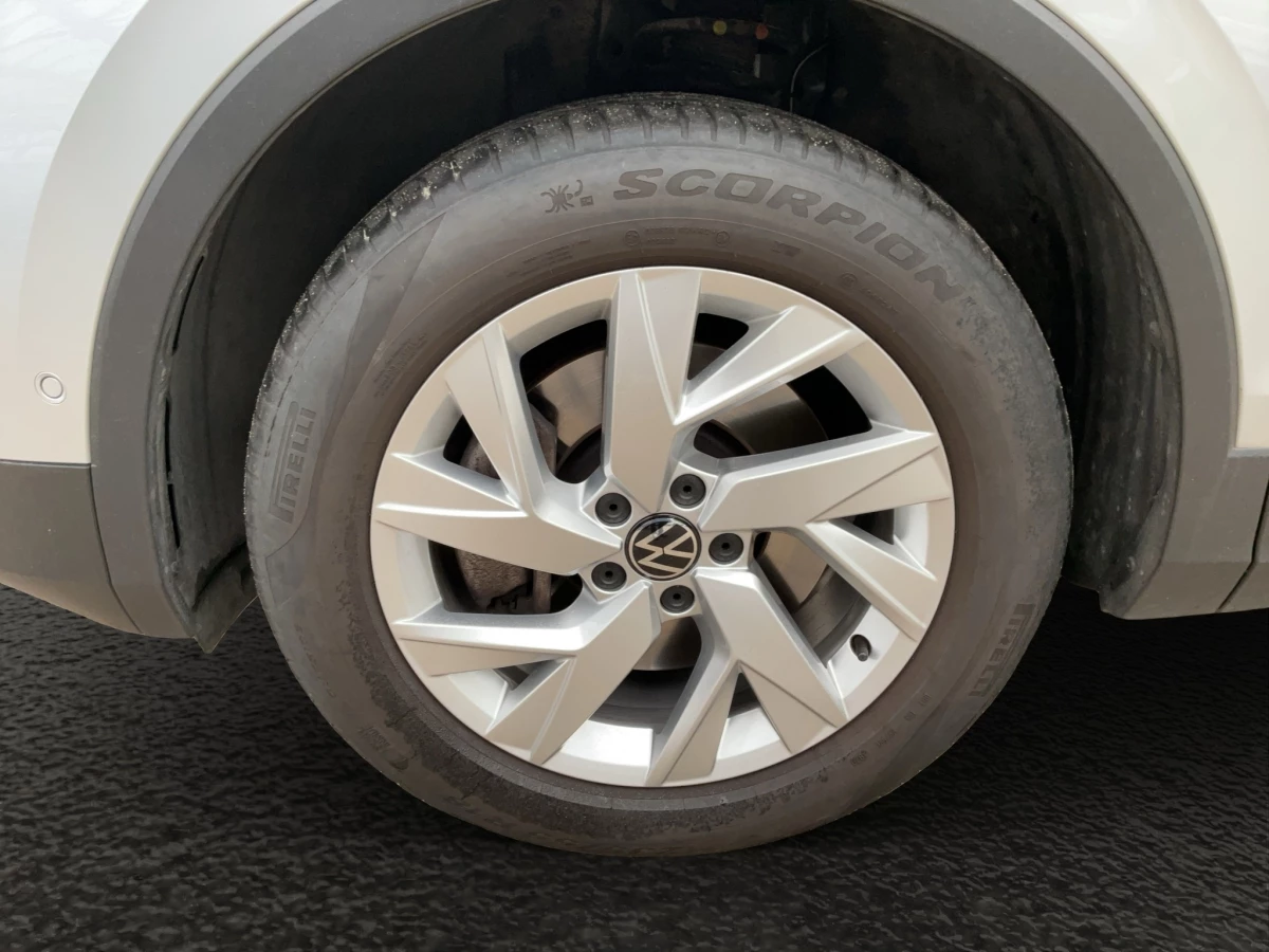 Volkswagen-Tiguan-image-6
