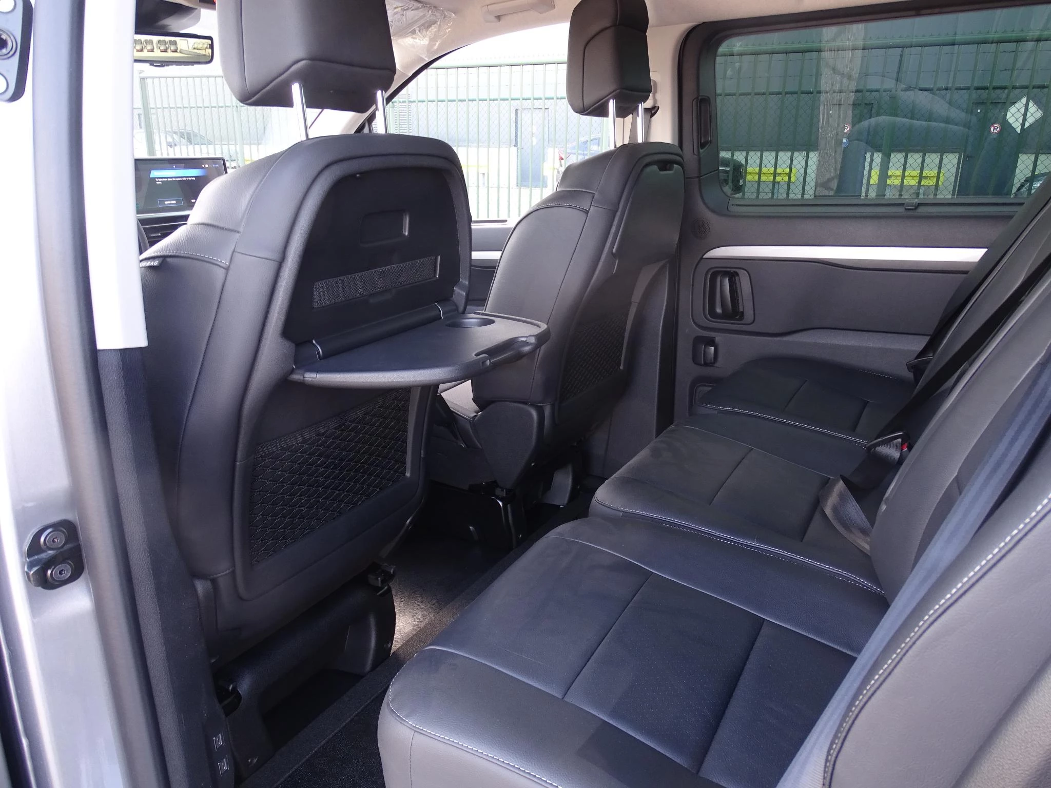 Peugeot Expert Long DC L3 2.2 BlueHDi 180 EAT8