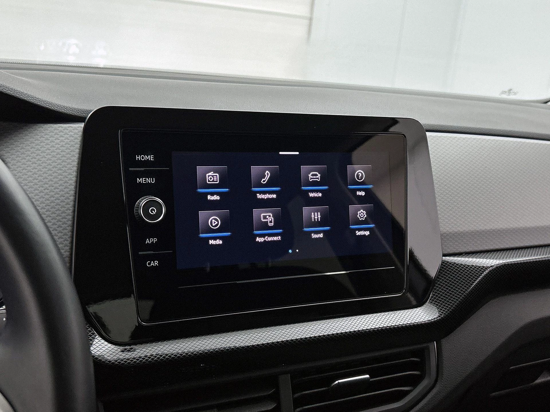 Volkswagen-T-Cross-image-27