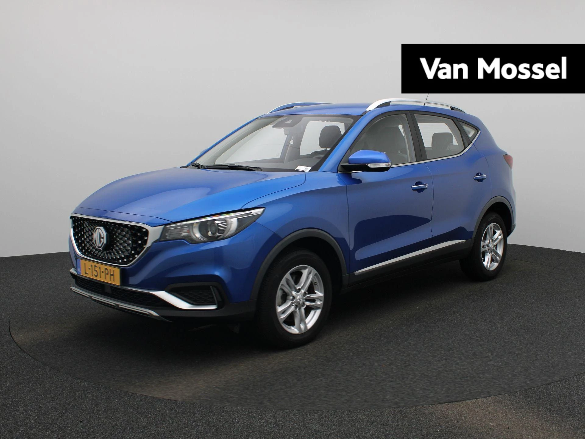 MG-ZS EV-image-0