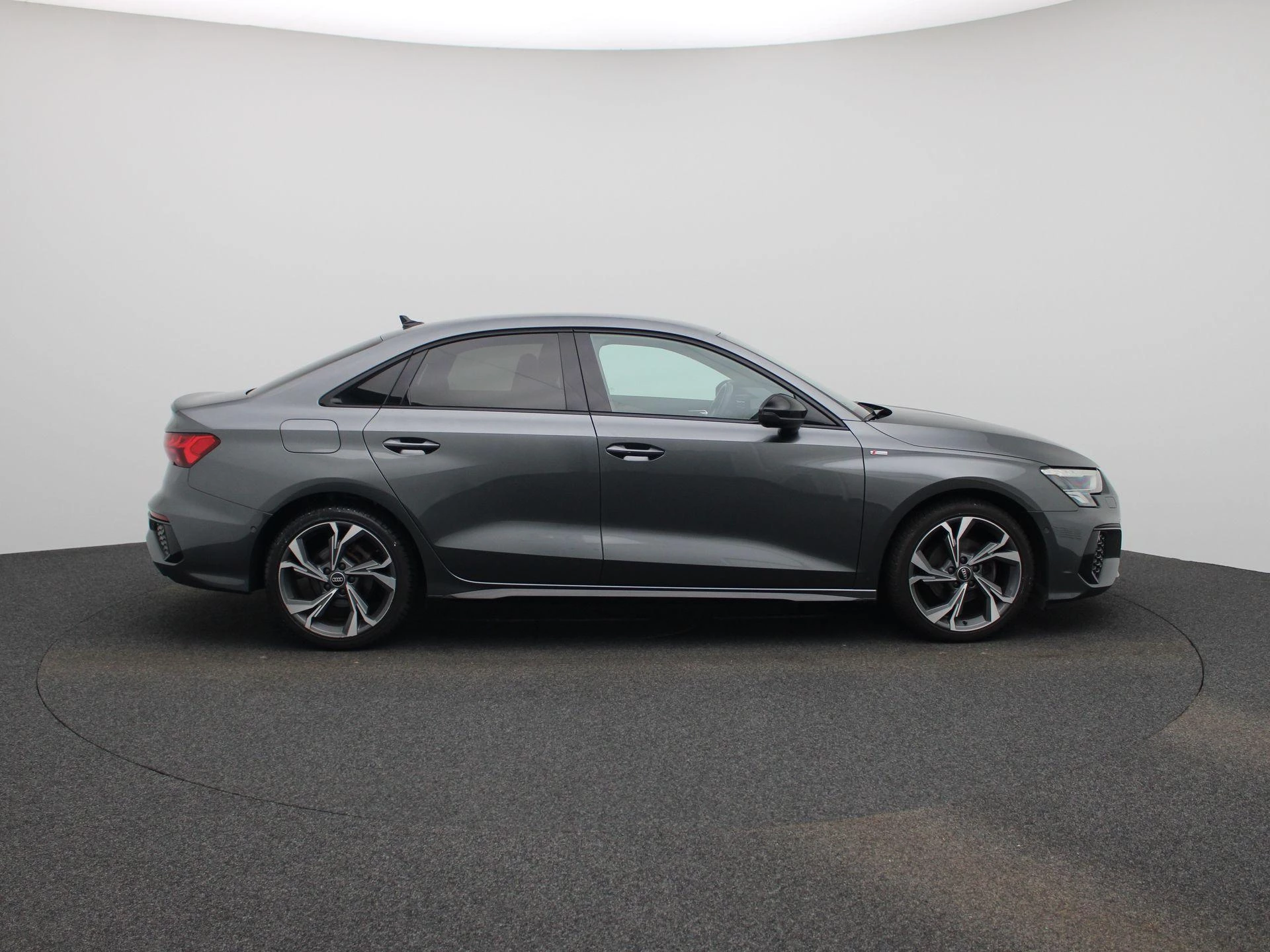 Audi A3 Limousine 30 TFSI S edition