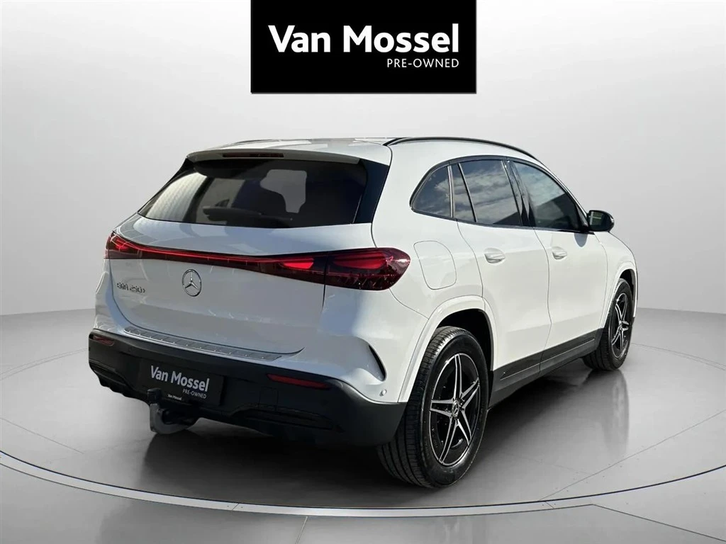 Mercedes-Benz-EQA-image-4