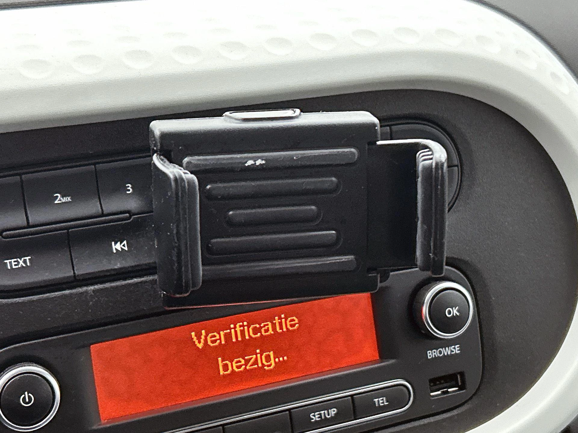 Renault-Twingo-image-7