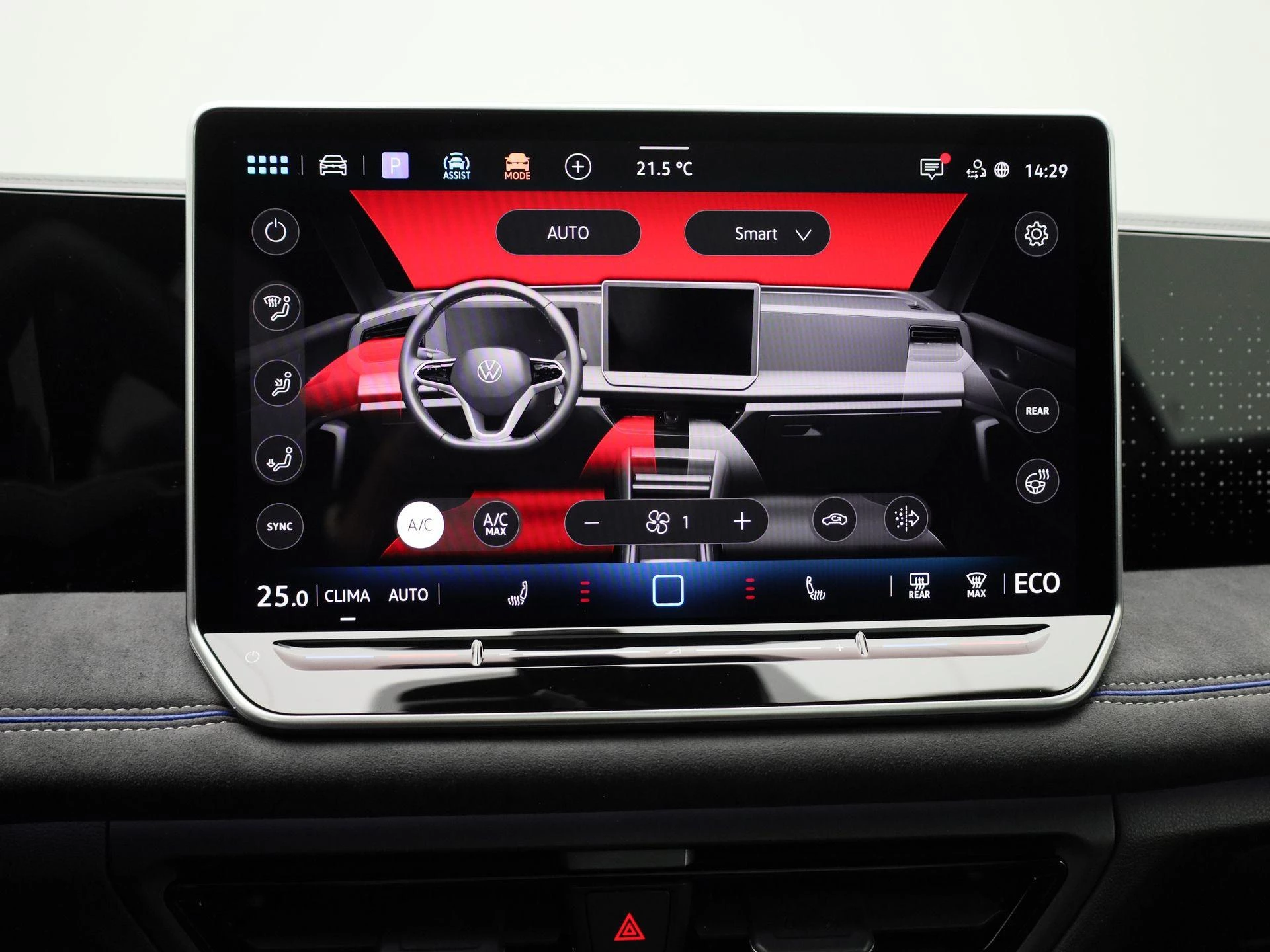 Volkswagen-Tiguan-image-17