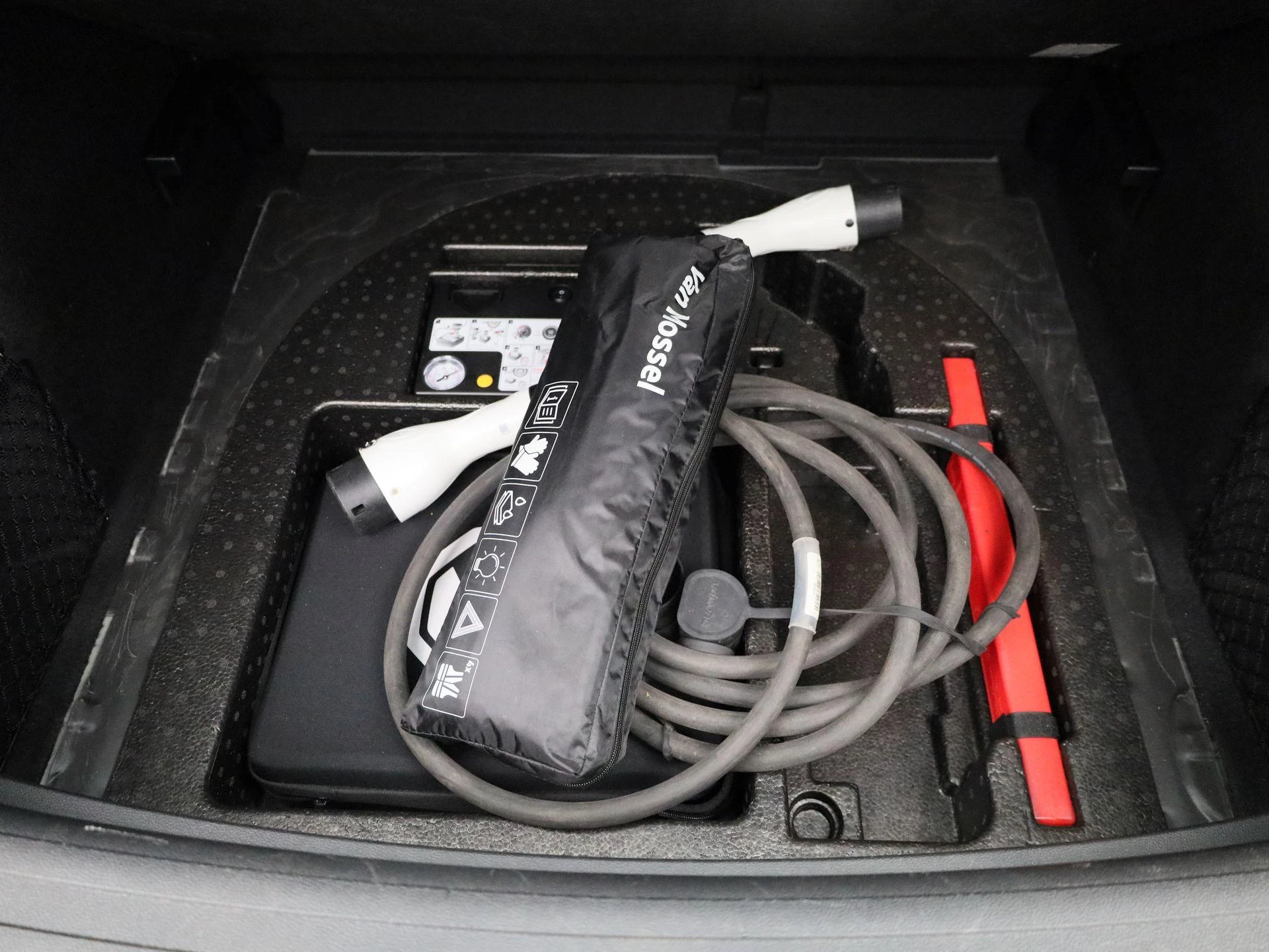 MG-ZS EV-image-11