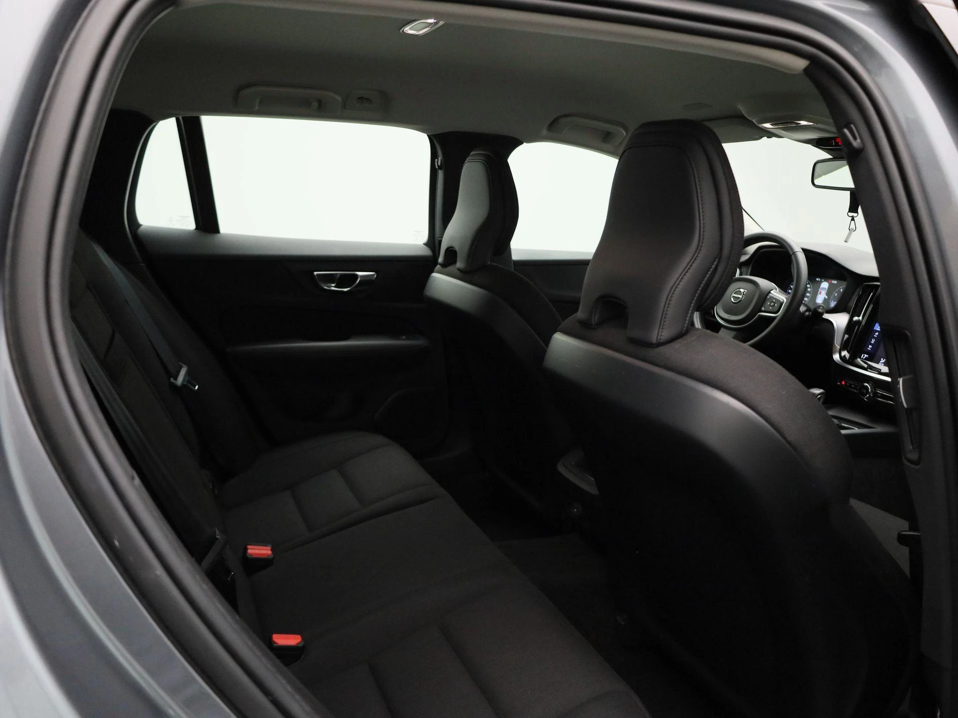 Volvo-V60-image-27
