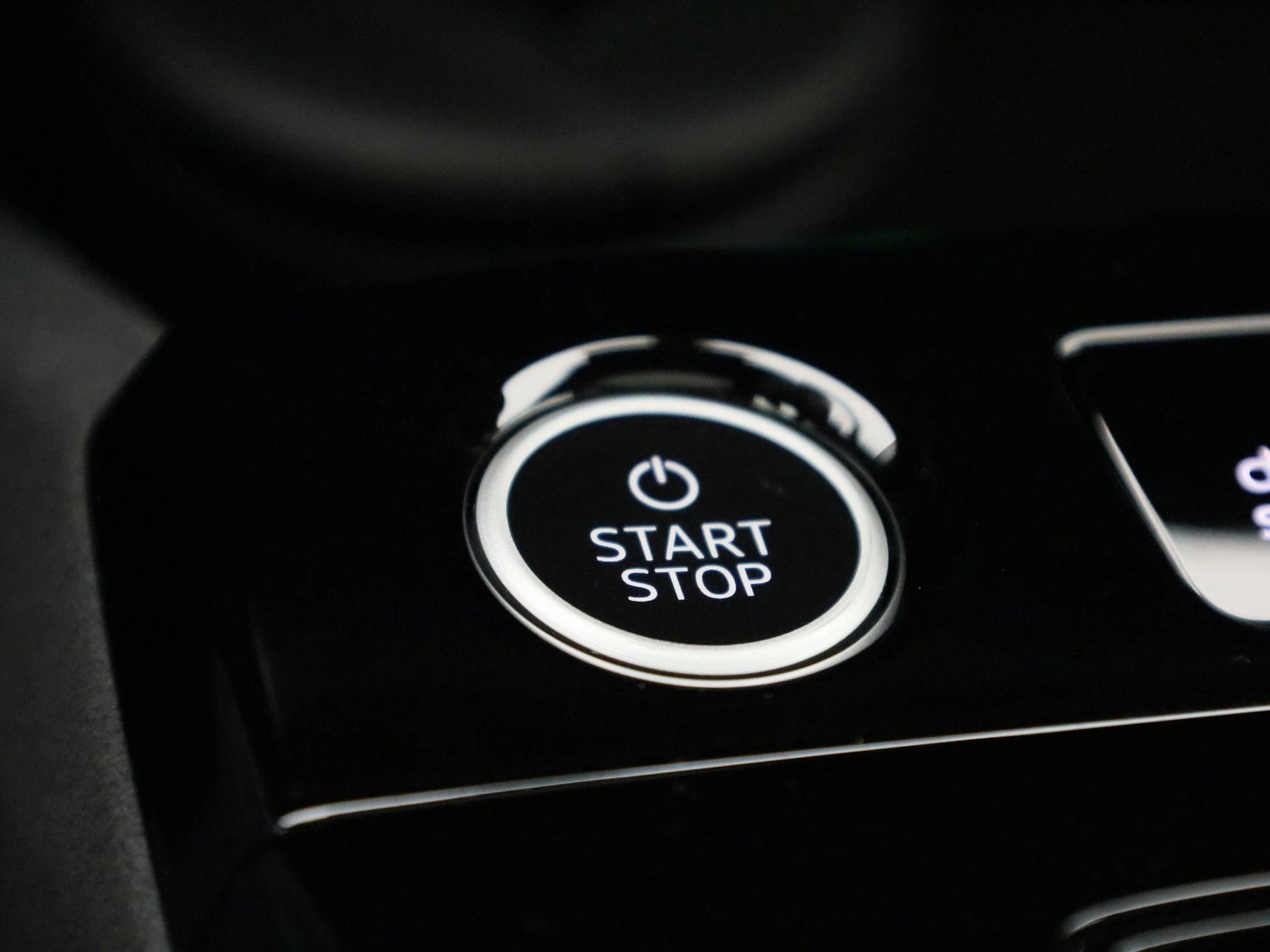 Audi-Q6 e-tron-image-20