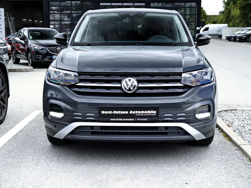 Volkswagen-T-Cross-image-2