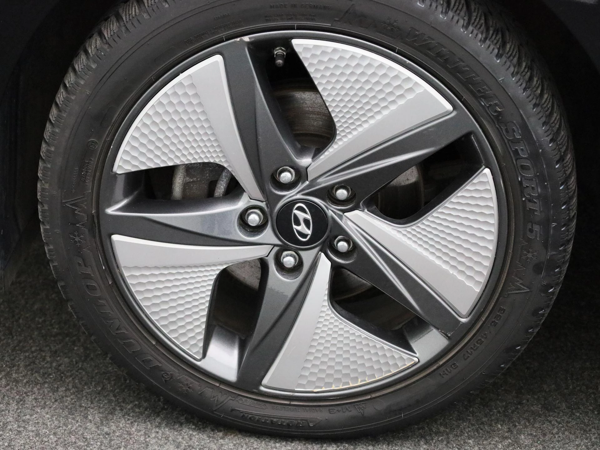 Hyundai-IONIQ-image-13