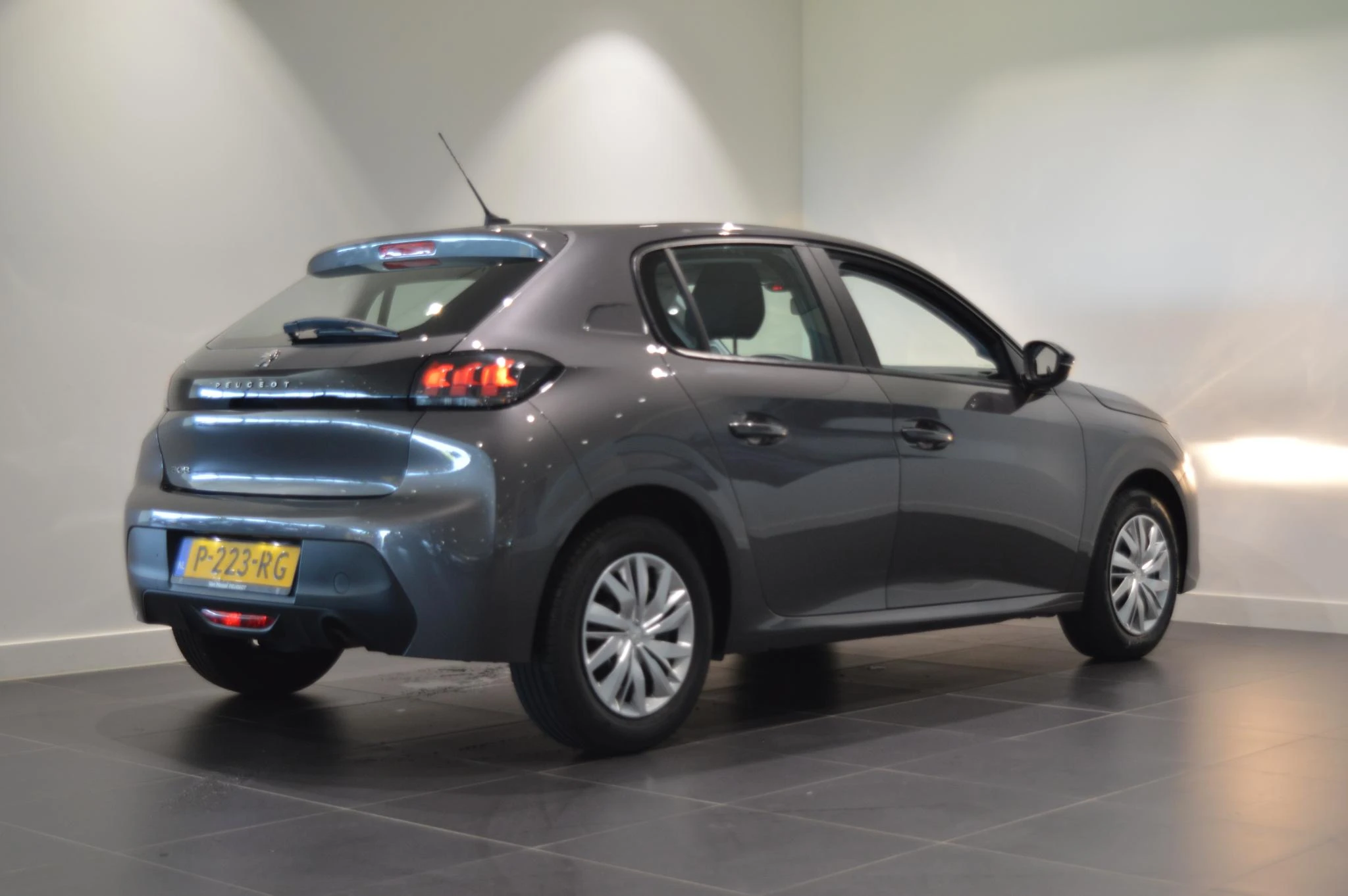 Peugeot-208-image-4