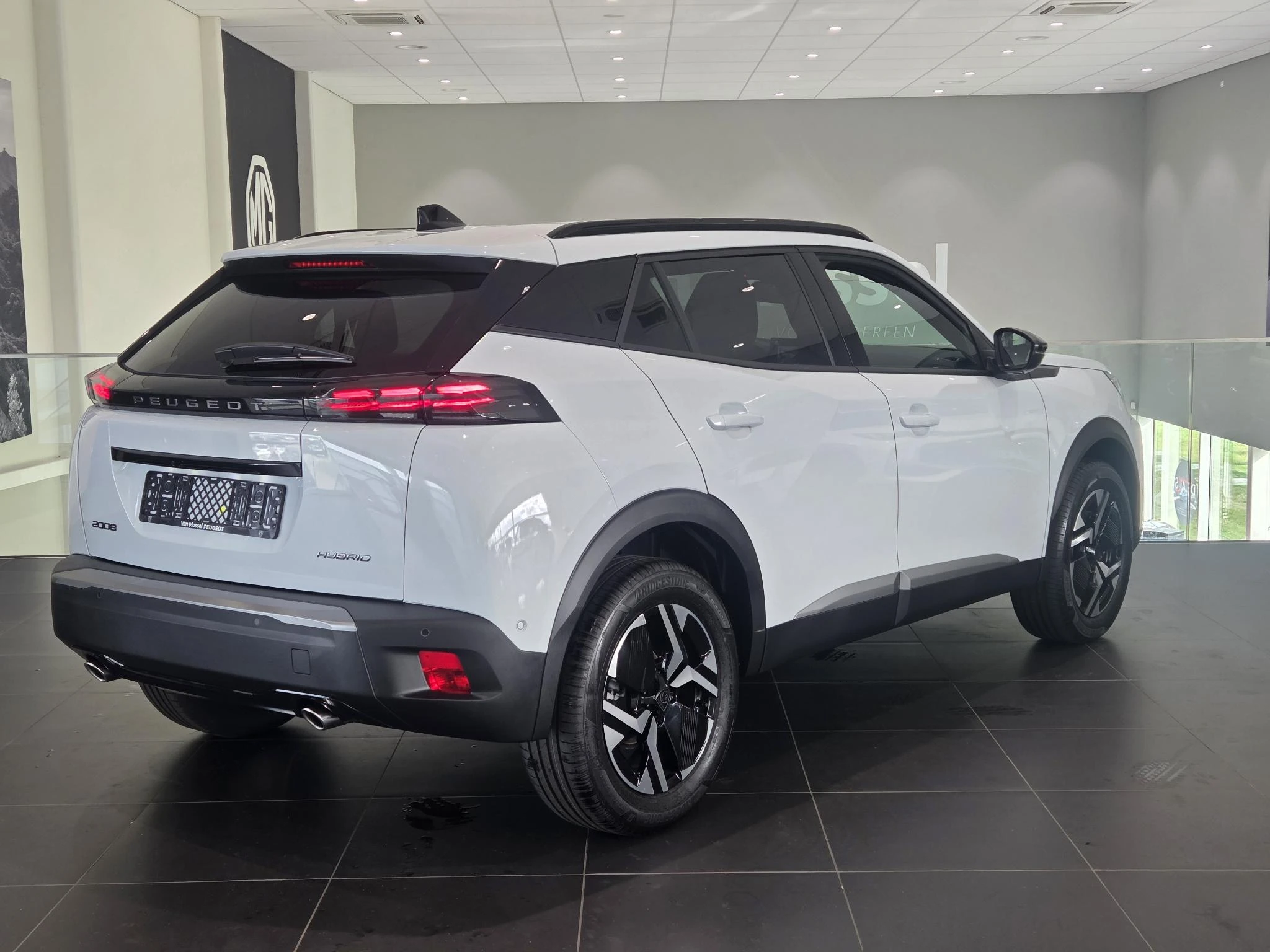 Peugeot-2008-image-5