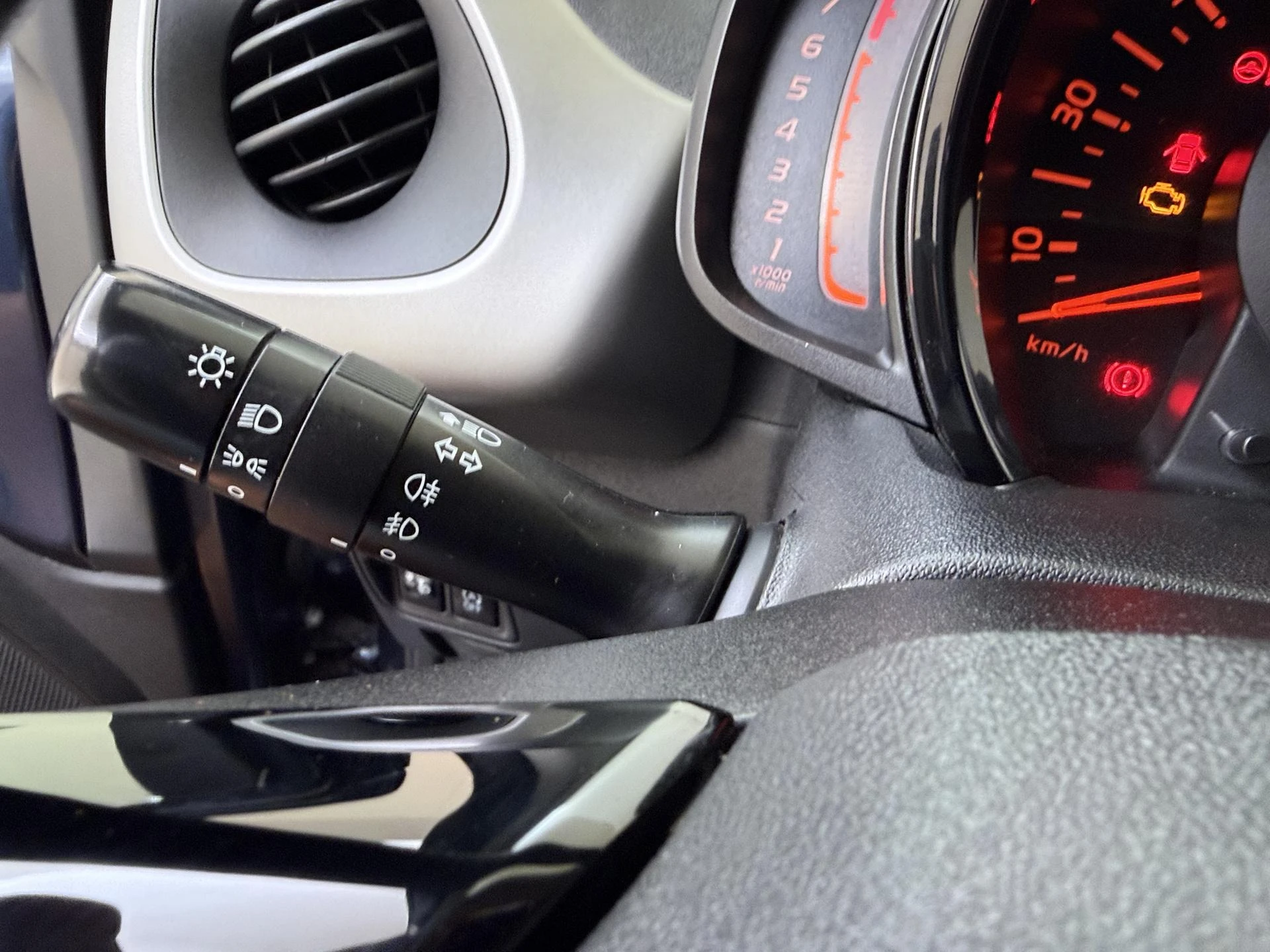 Peugeot-108-image-20