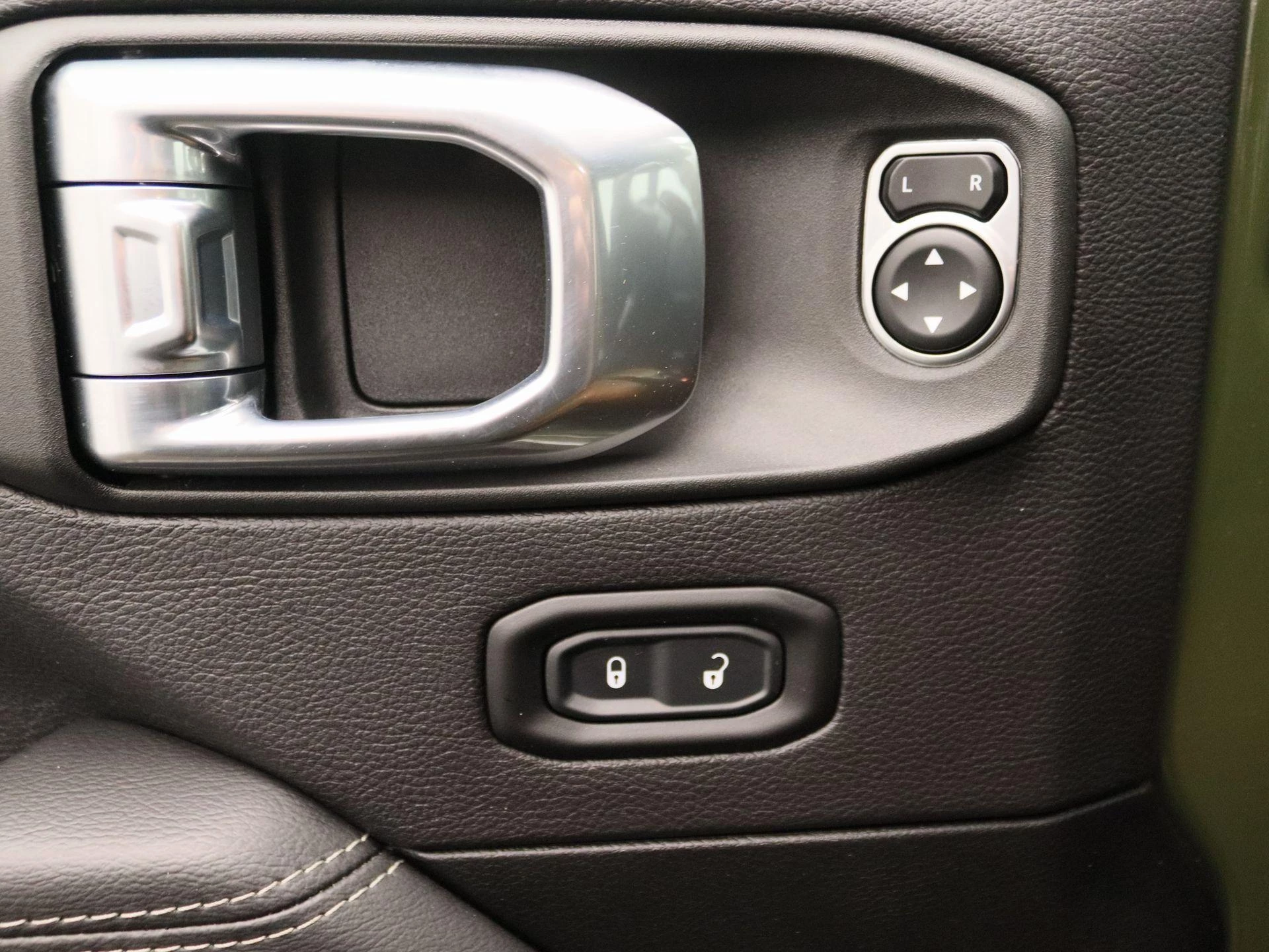 Jeep-Wrangler-image-20